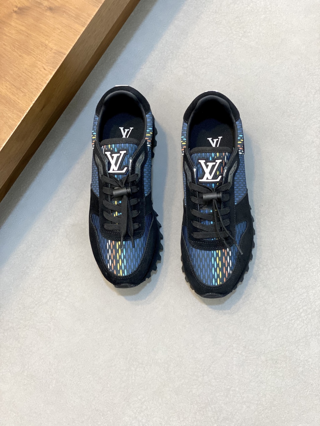 LV 00399