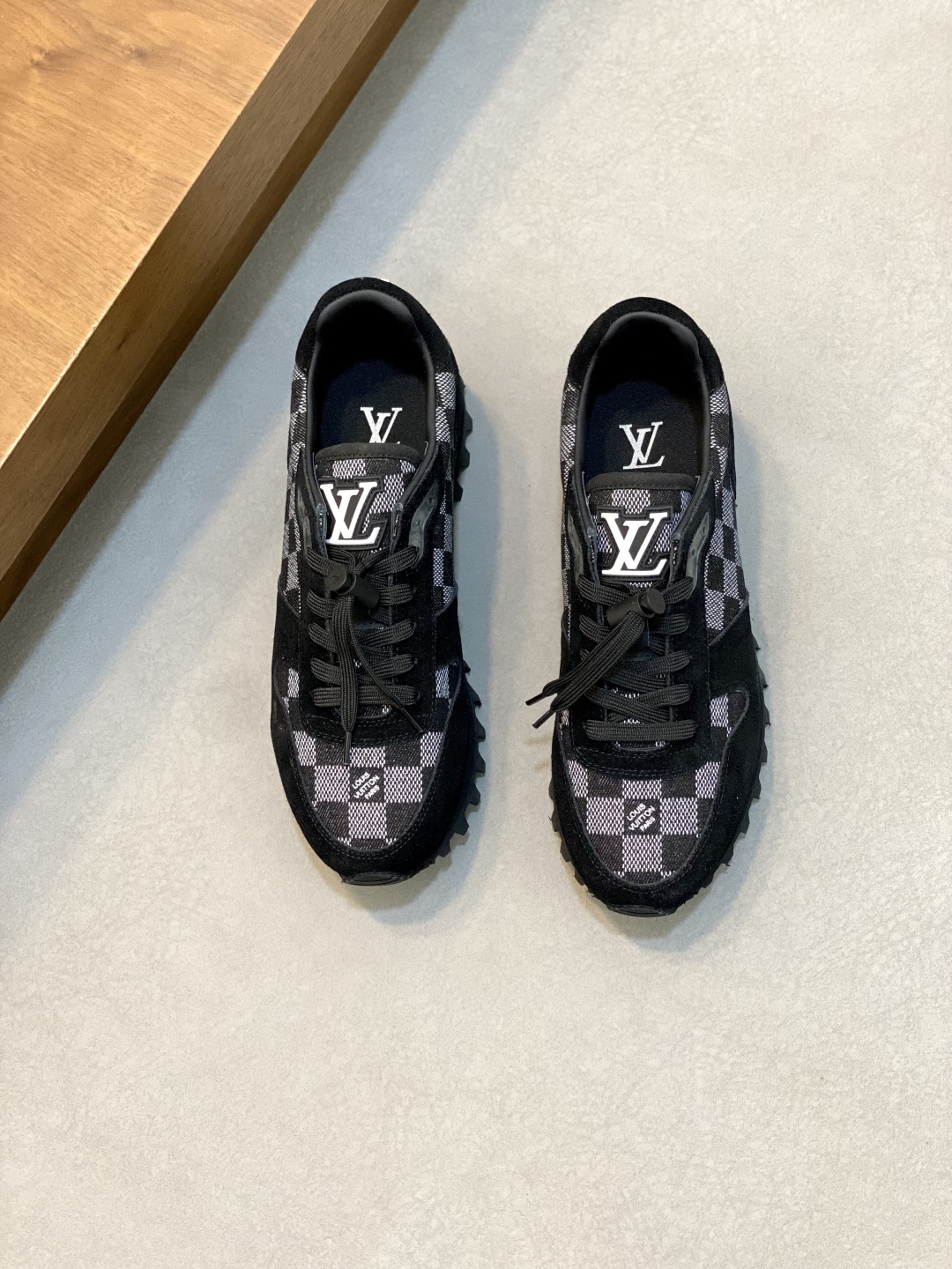 LV 00419