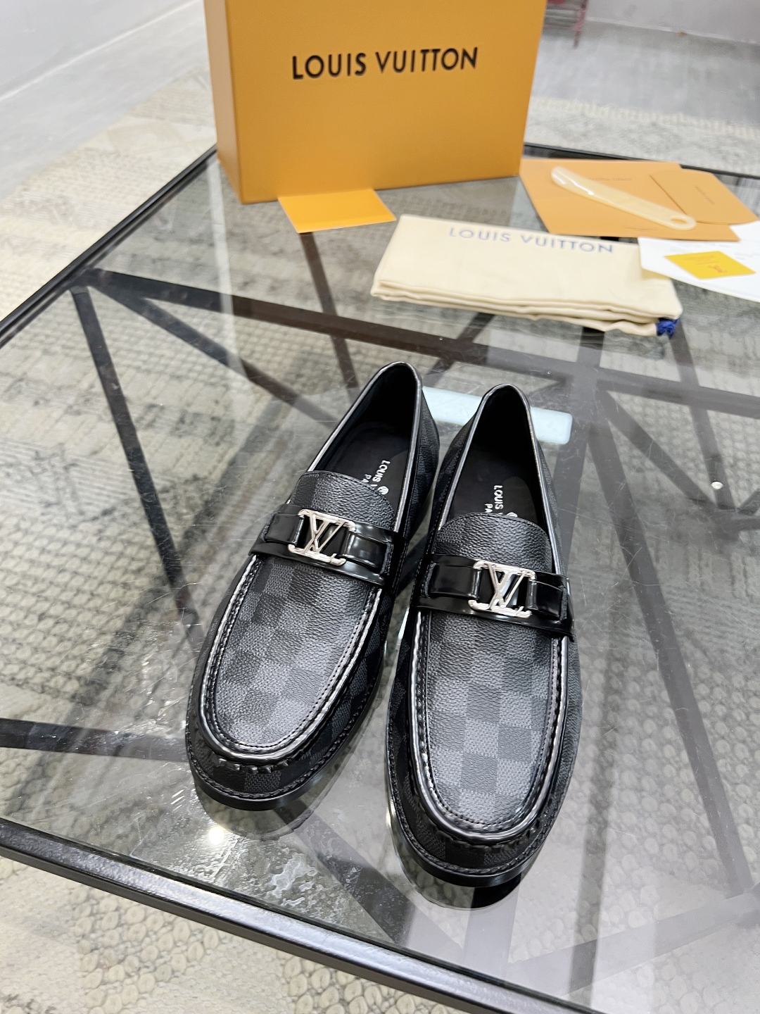 LV 00419