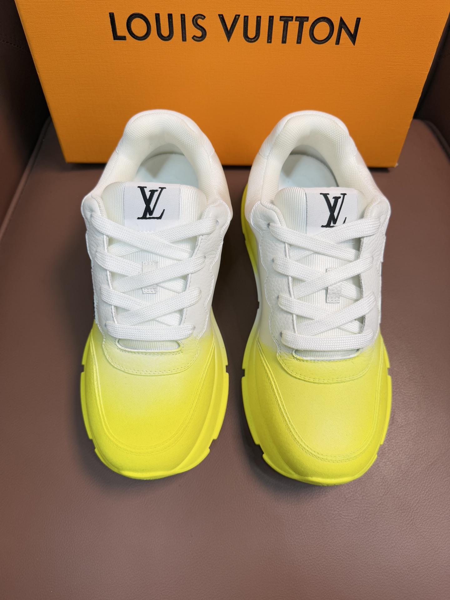 LV 00469