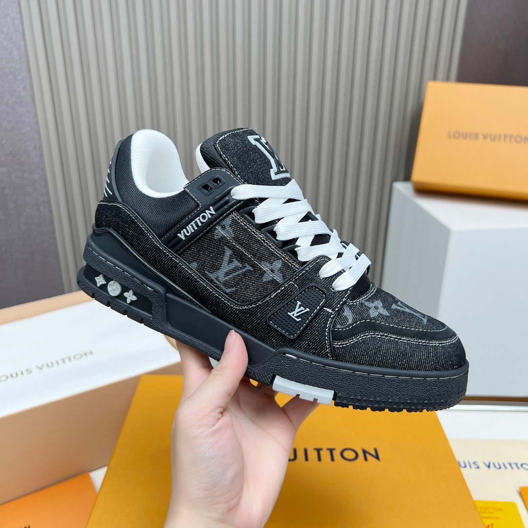 LV 00499