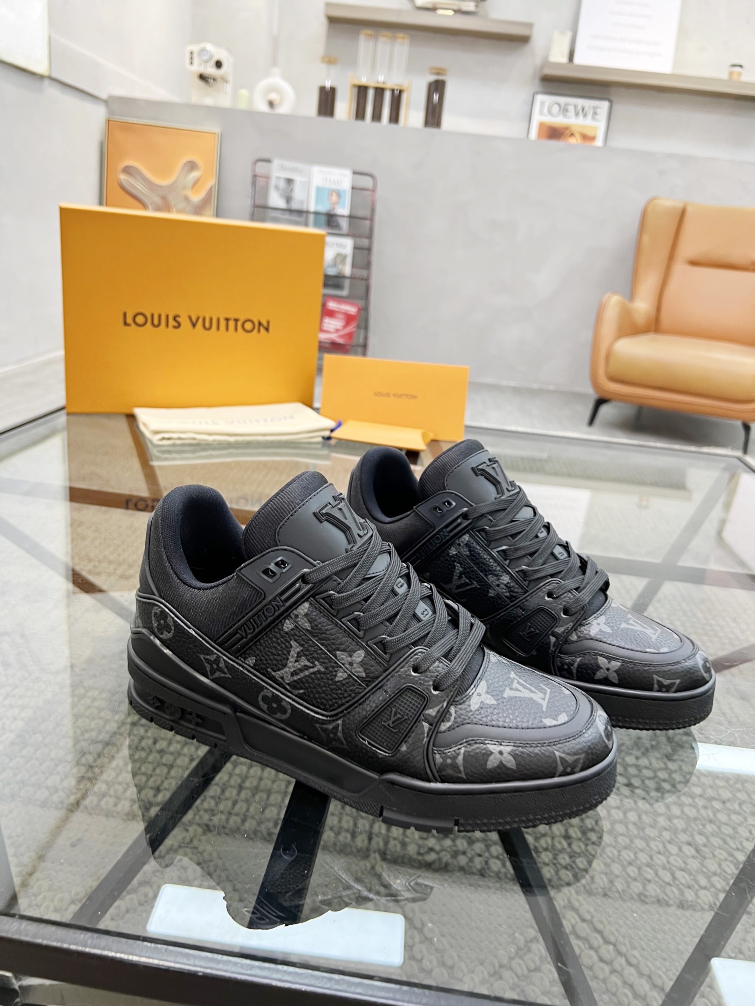 LV 00609
