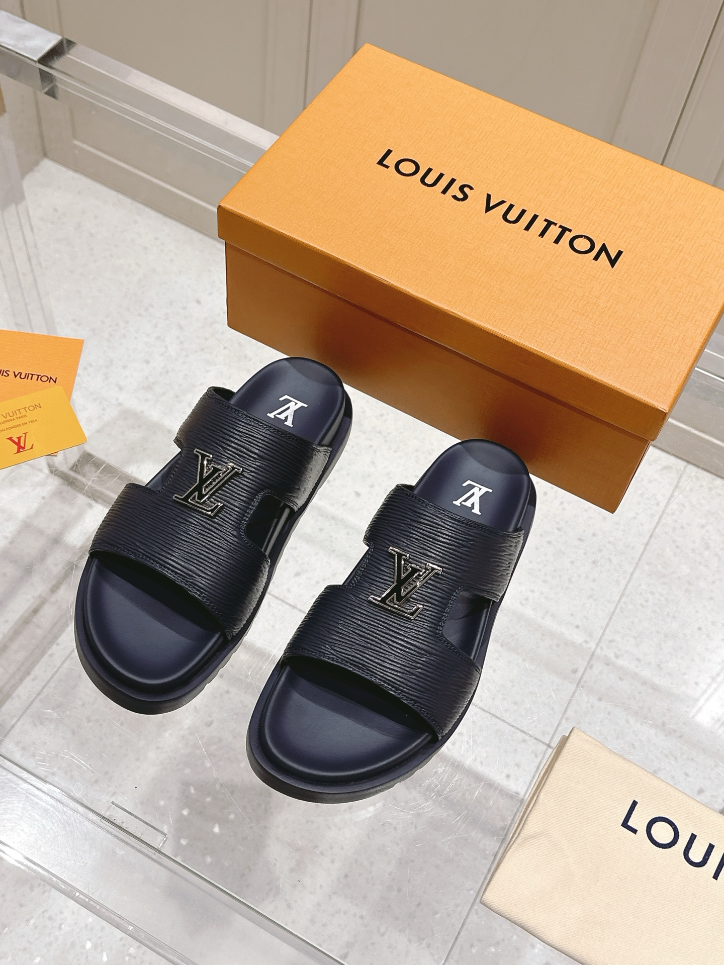 LV 00659