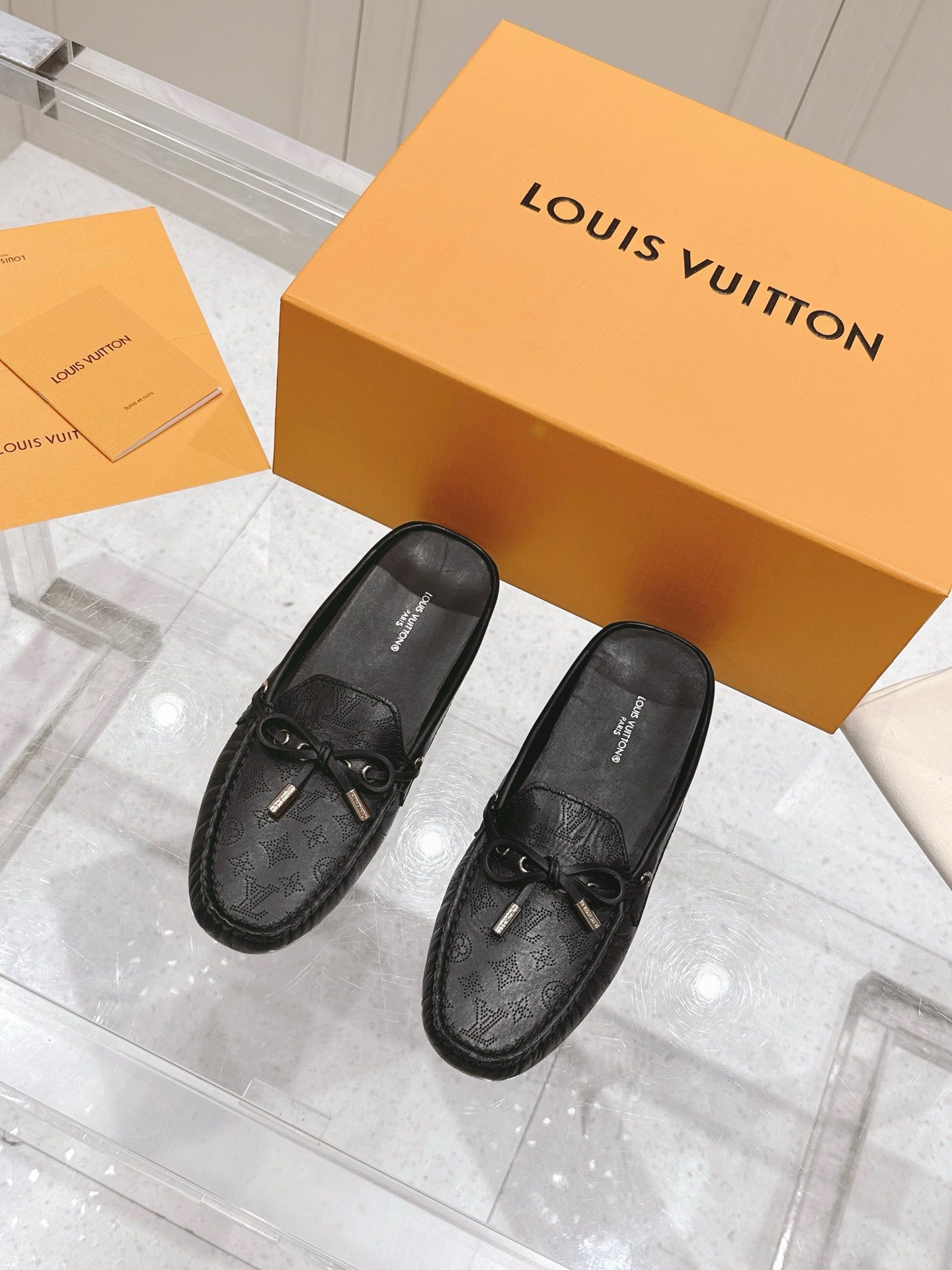 LV 00759