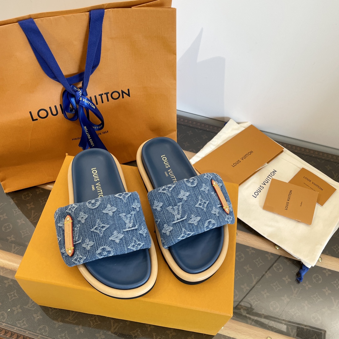 LV 00979