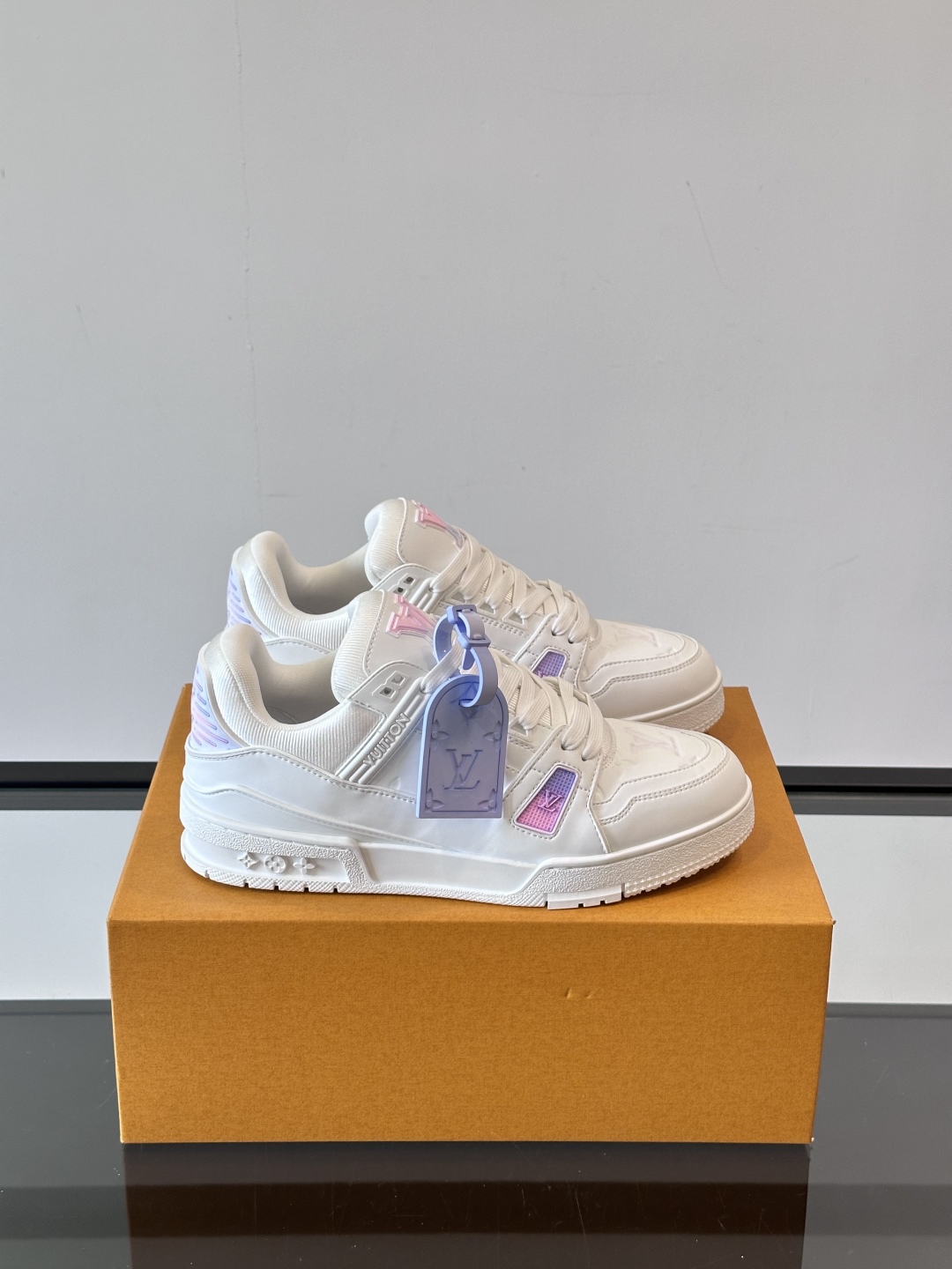 LV 01059