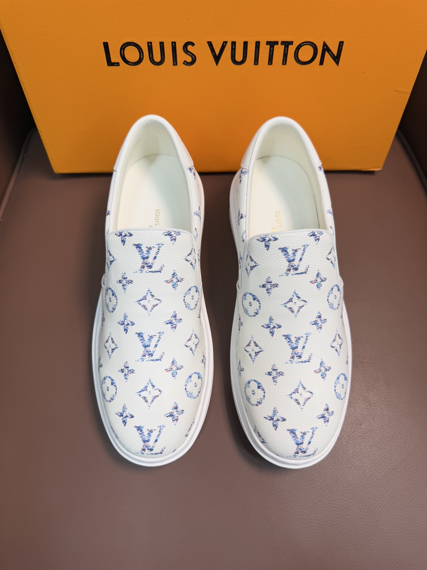 LV 01199