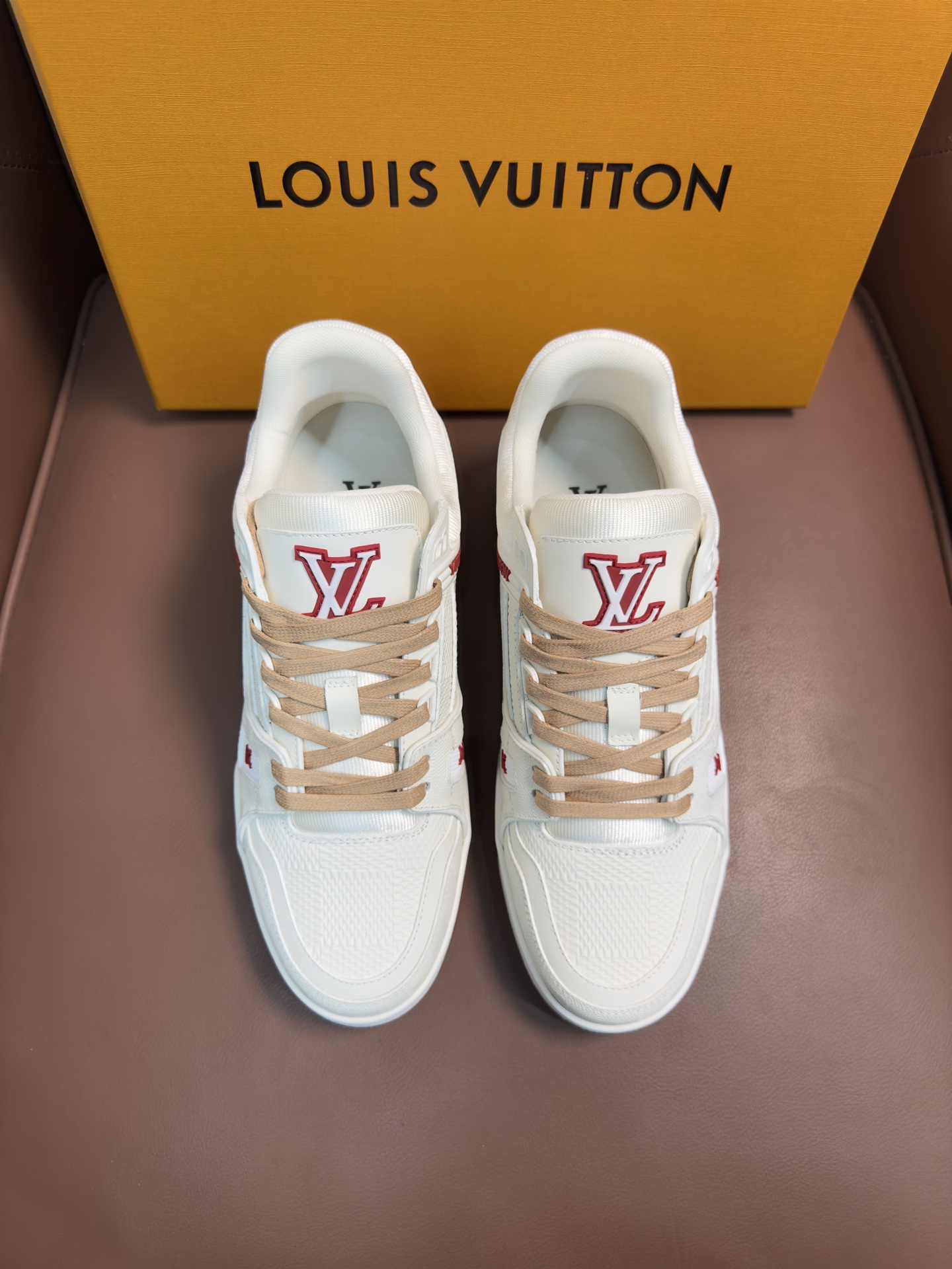LV 01319