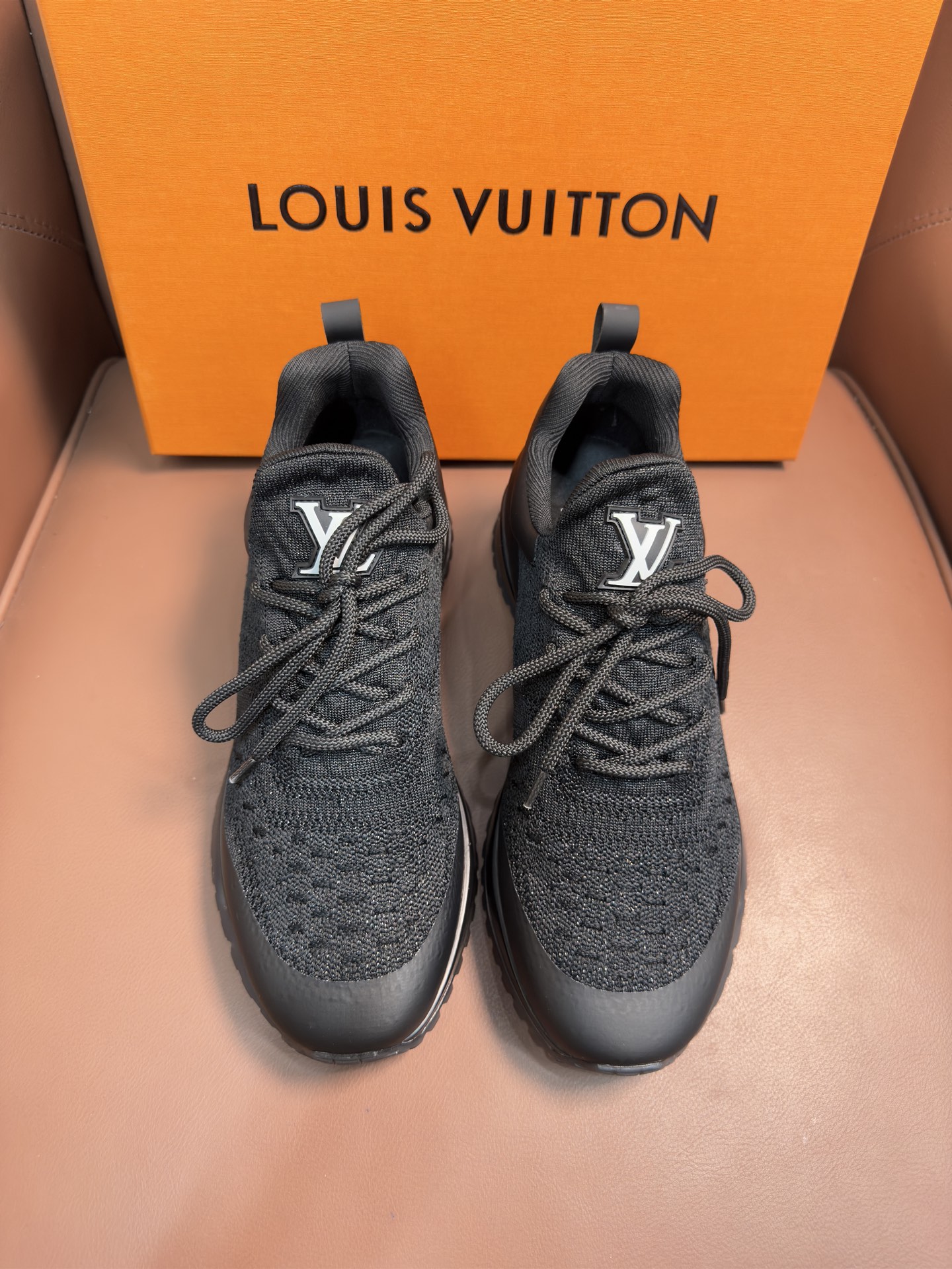 LV 01369