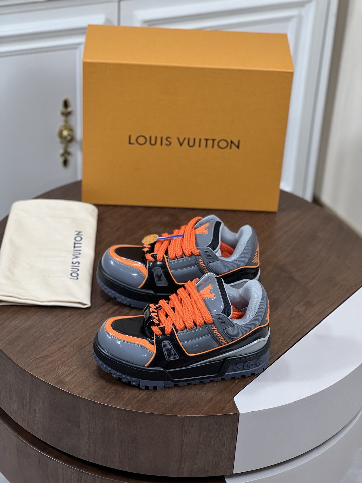 LV 01409