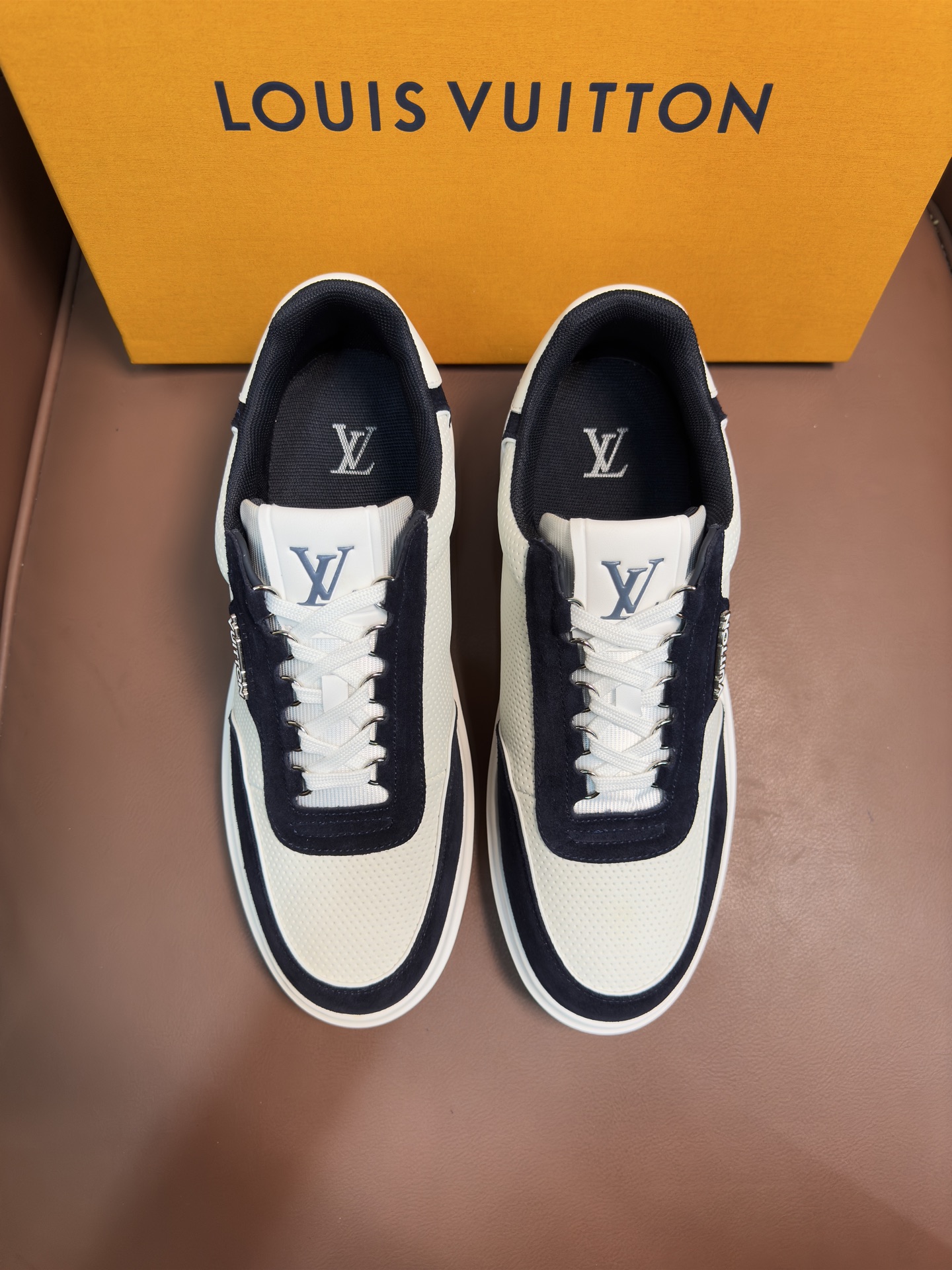 LV 01429