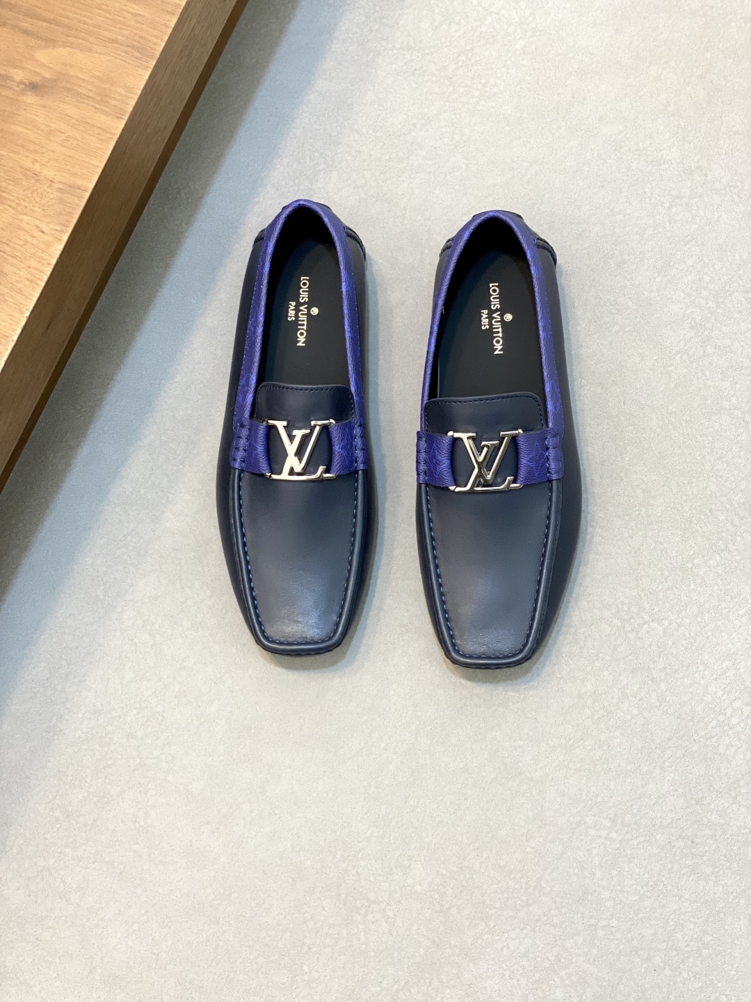 LV 01579