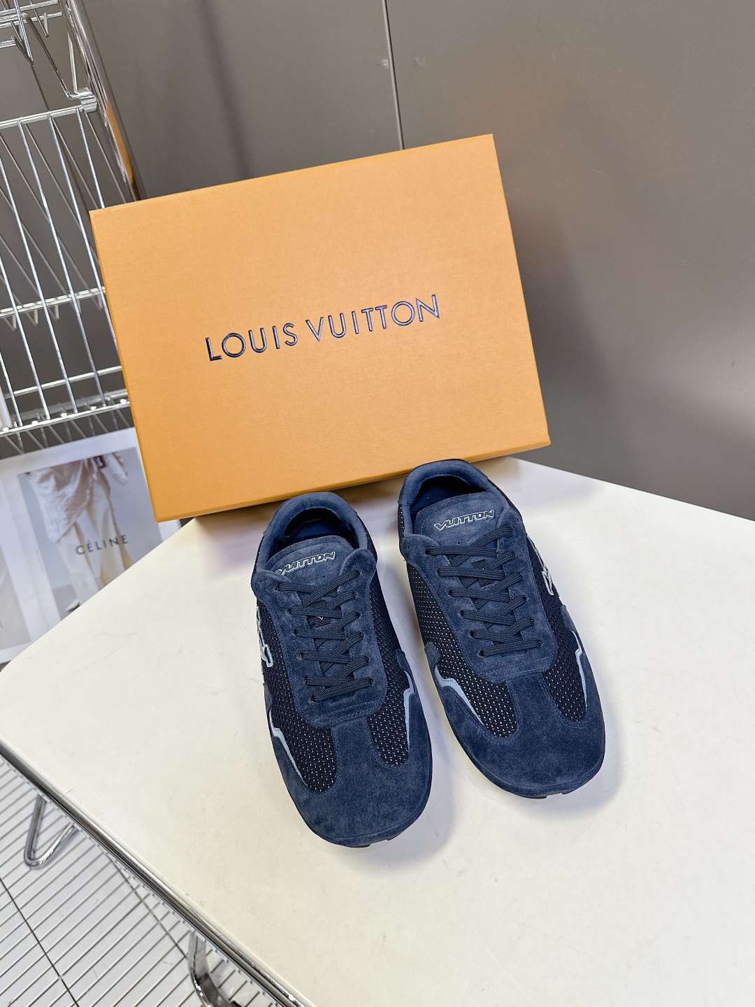 LV 01679