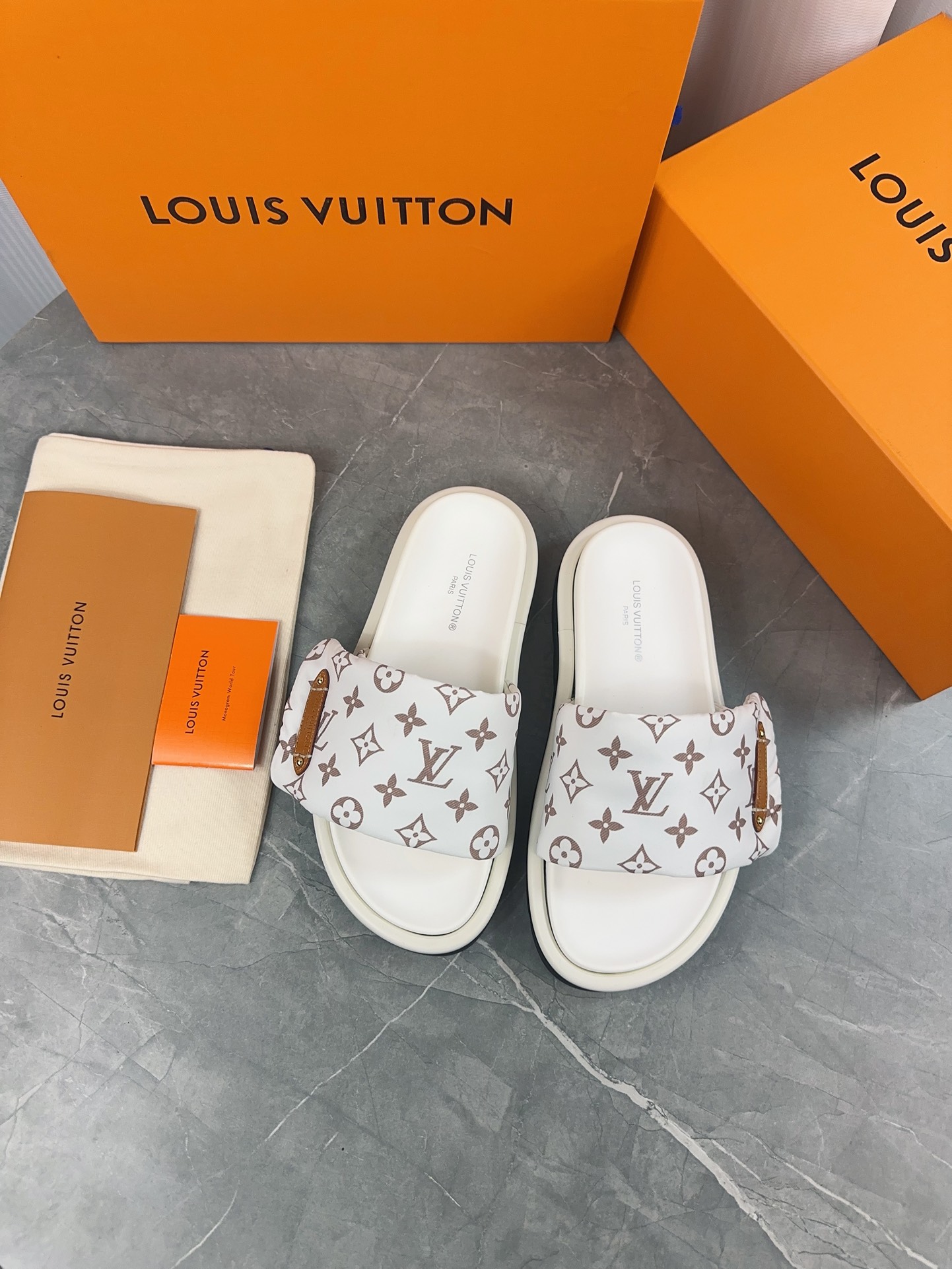 LV 01709