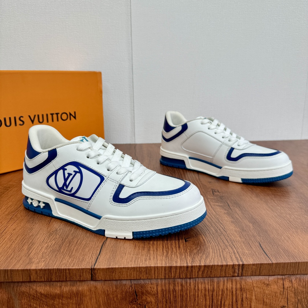 LV 01739