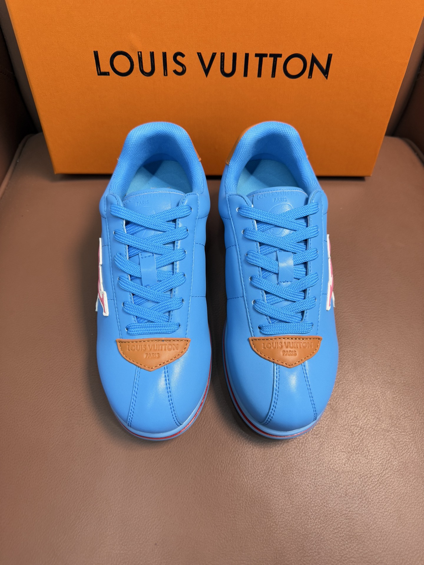 LV  02069
