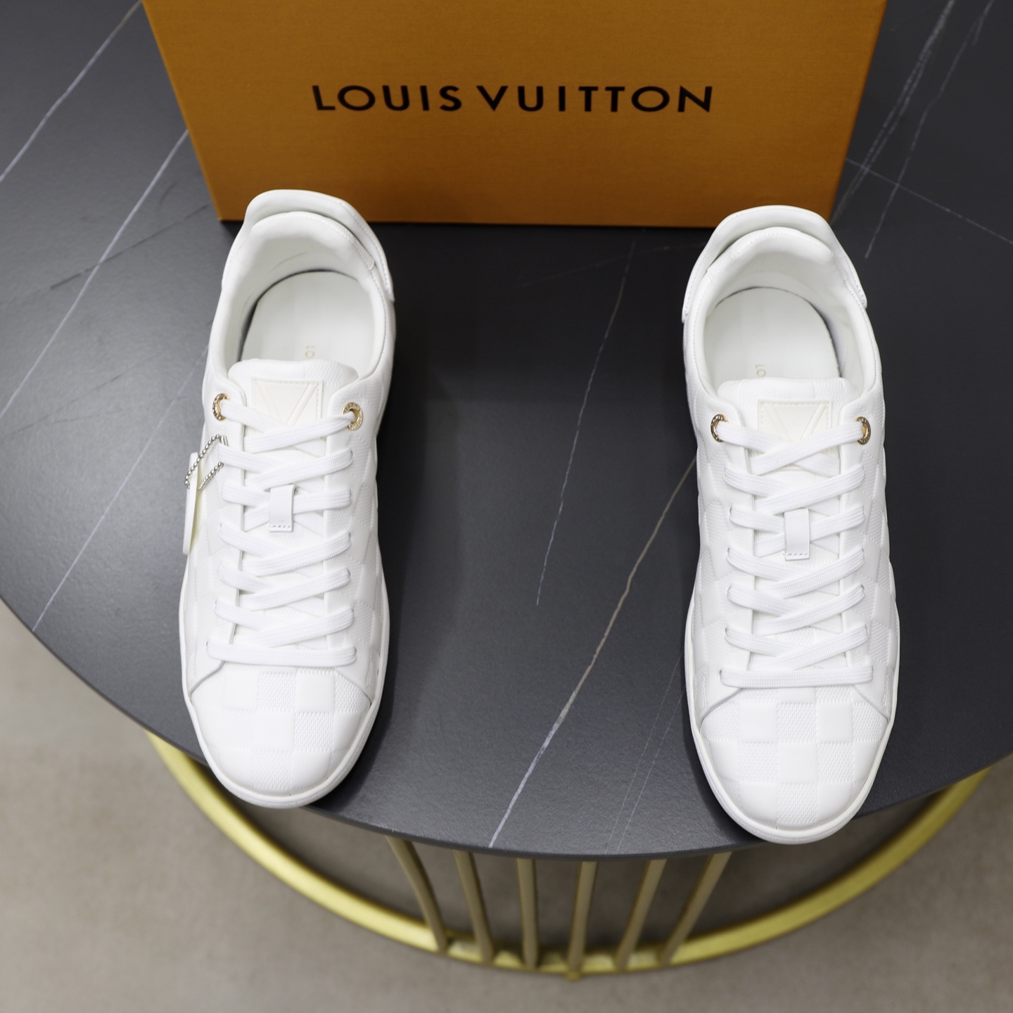 LV 02139