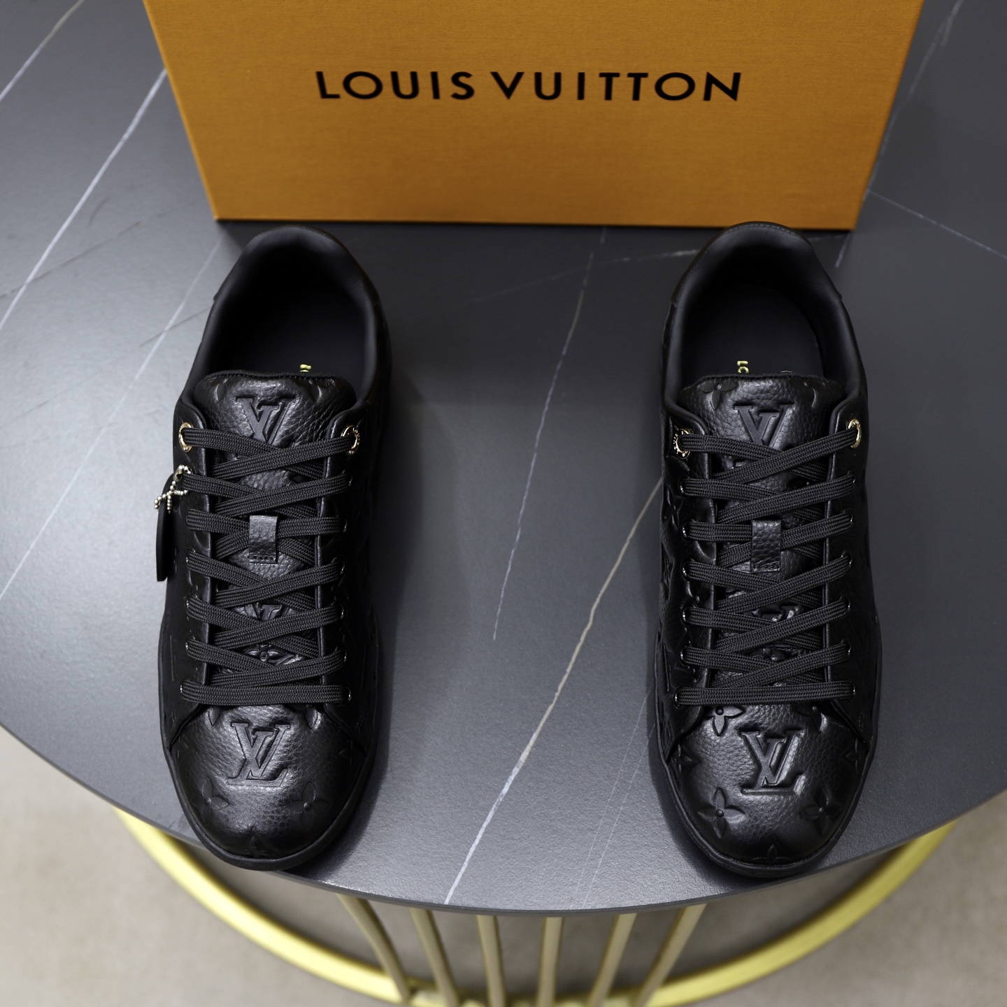 LV 02169