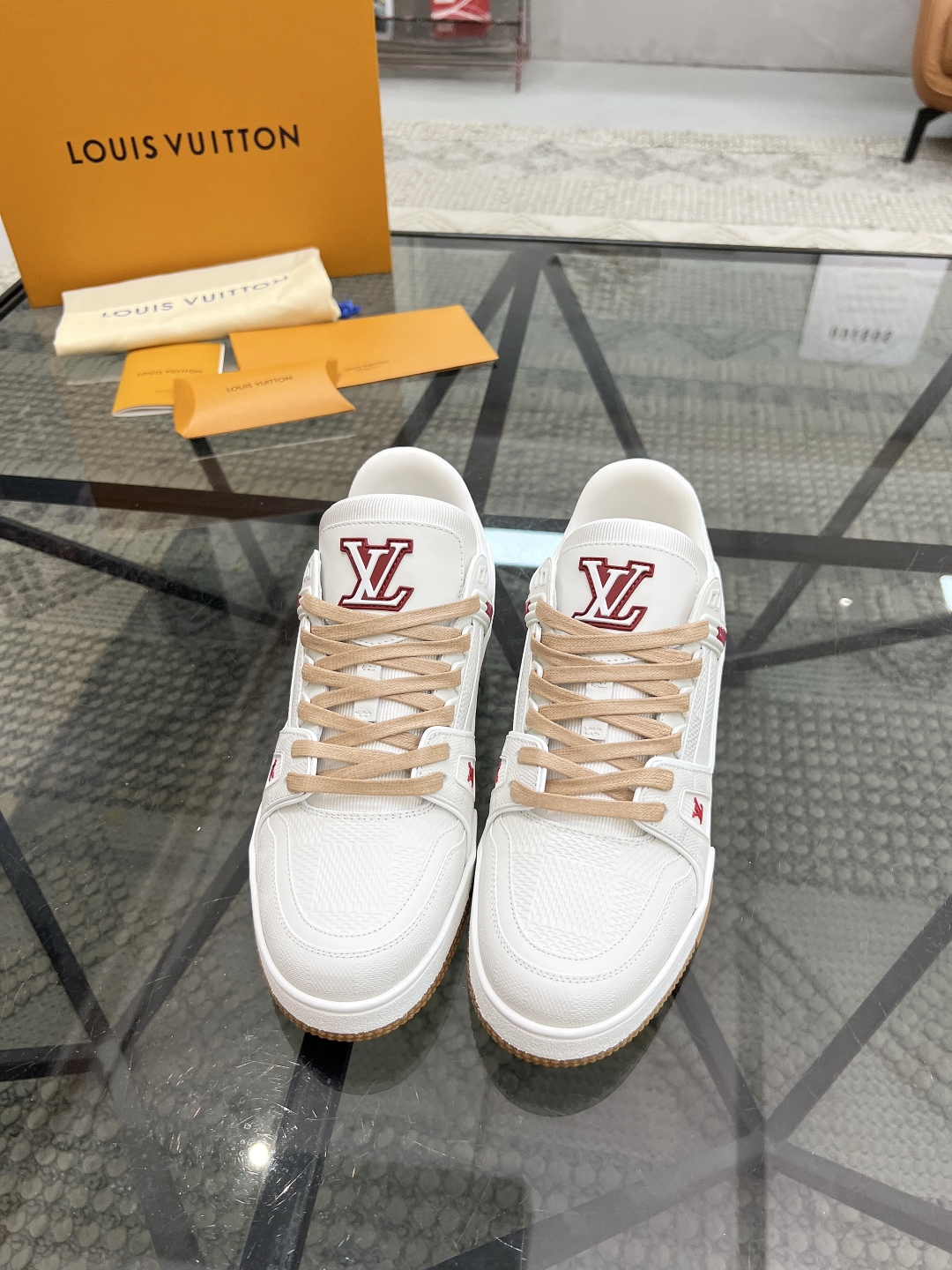 LV  02539