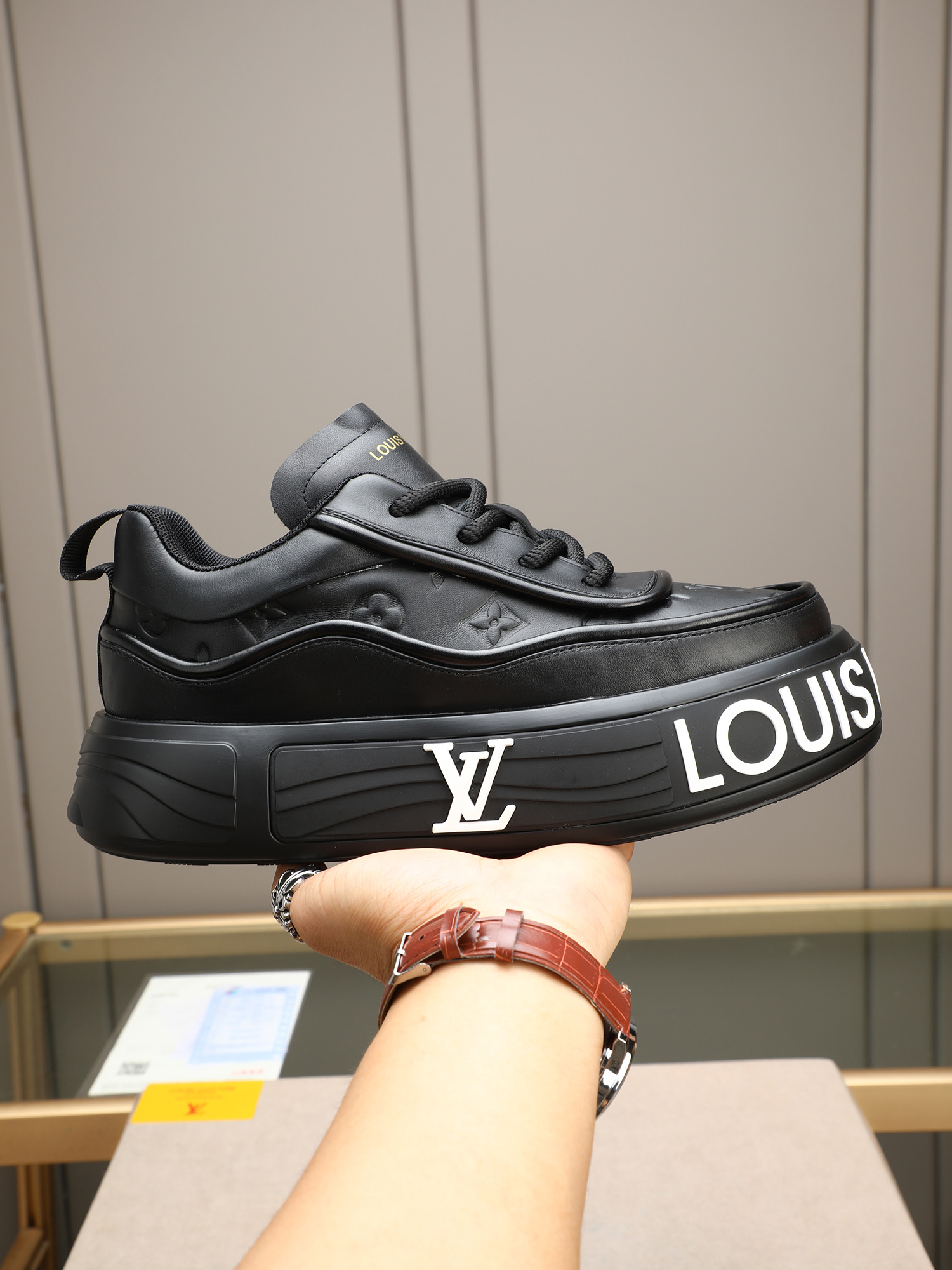 LV 02629