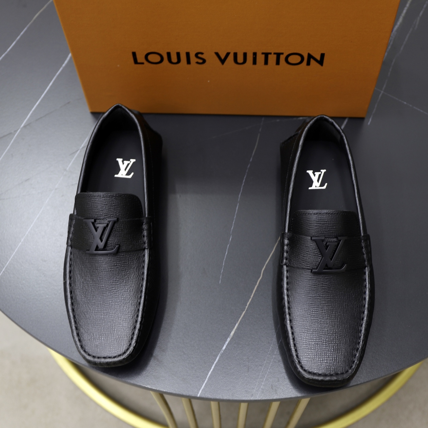 LV 02949