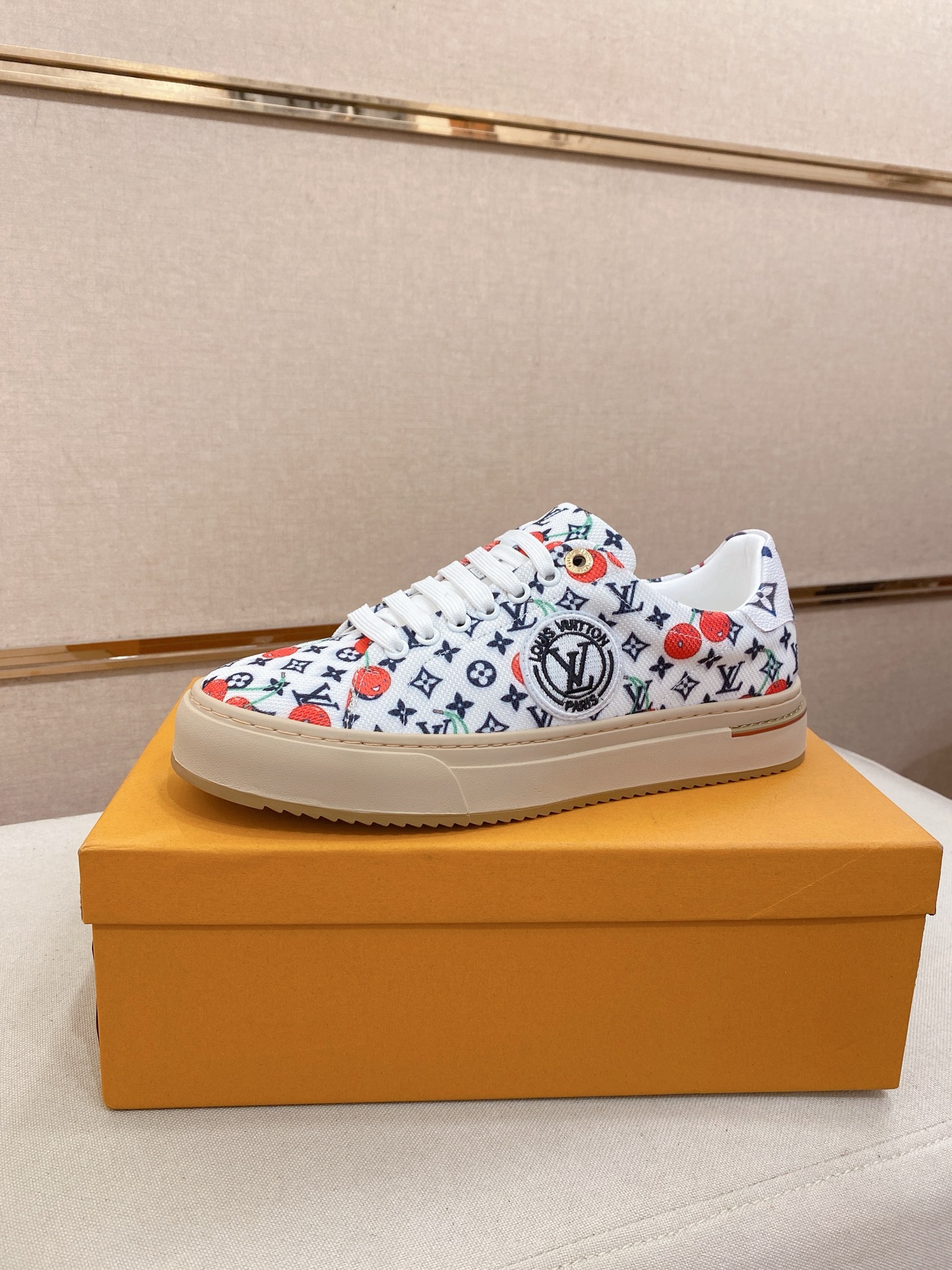 LV 03279