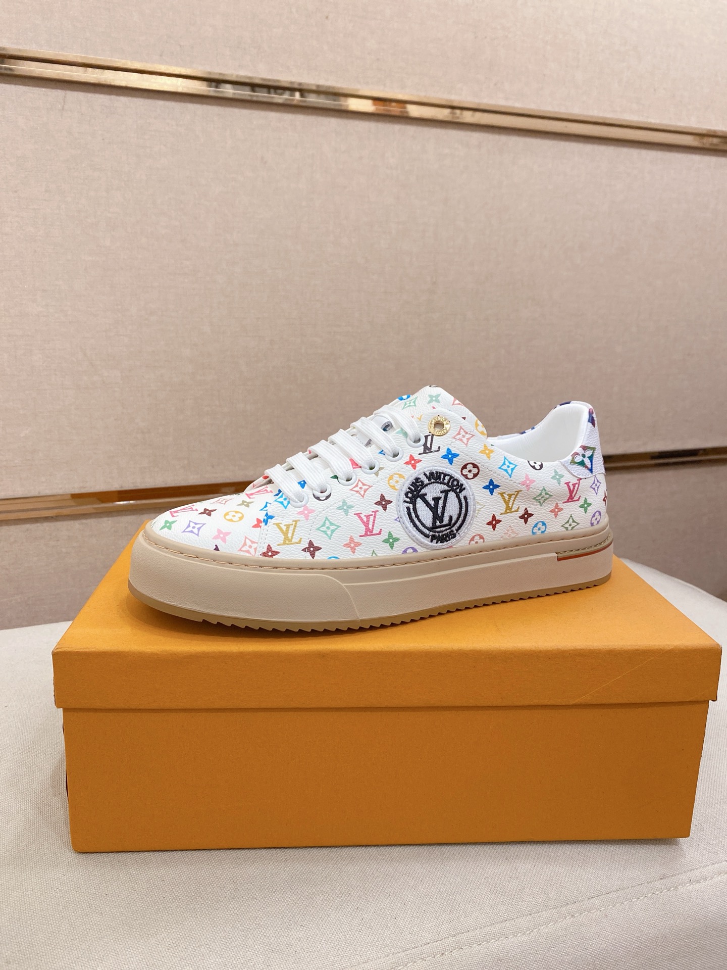 LV 03299