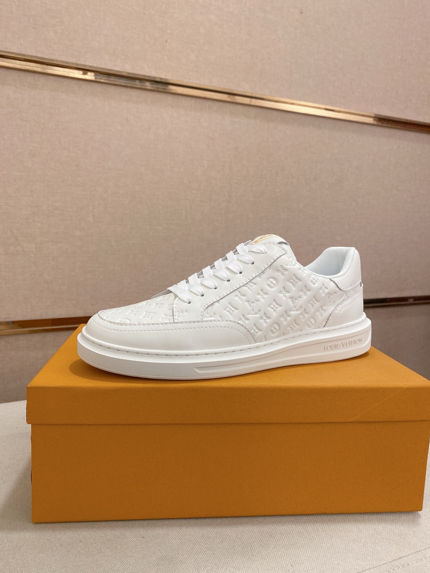 LV 03399