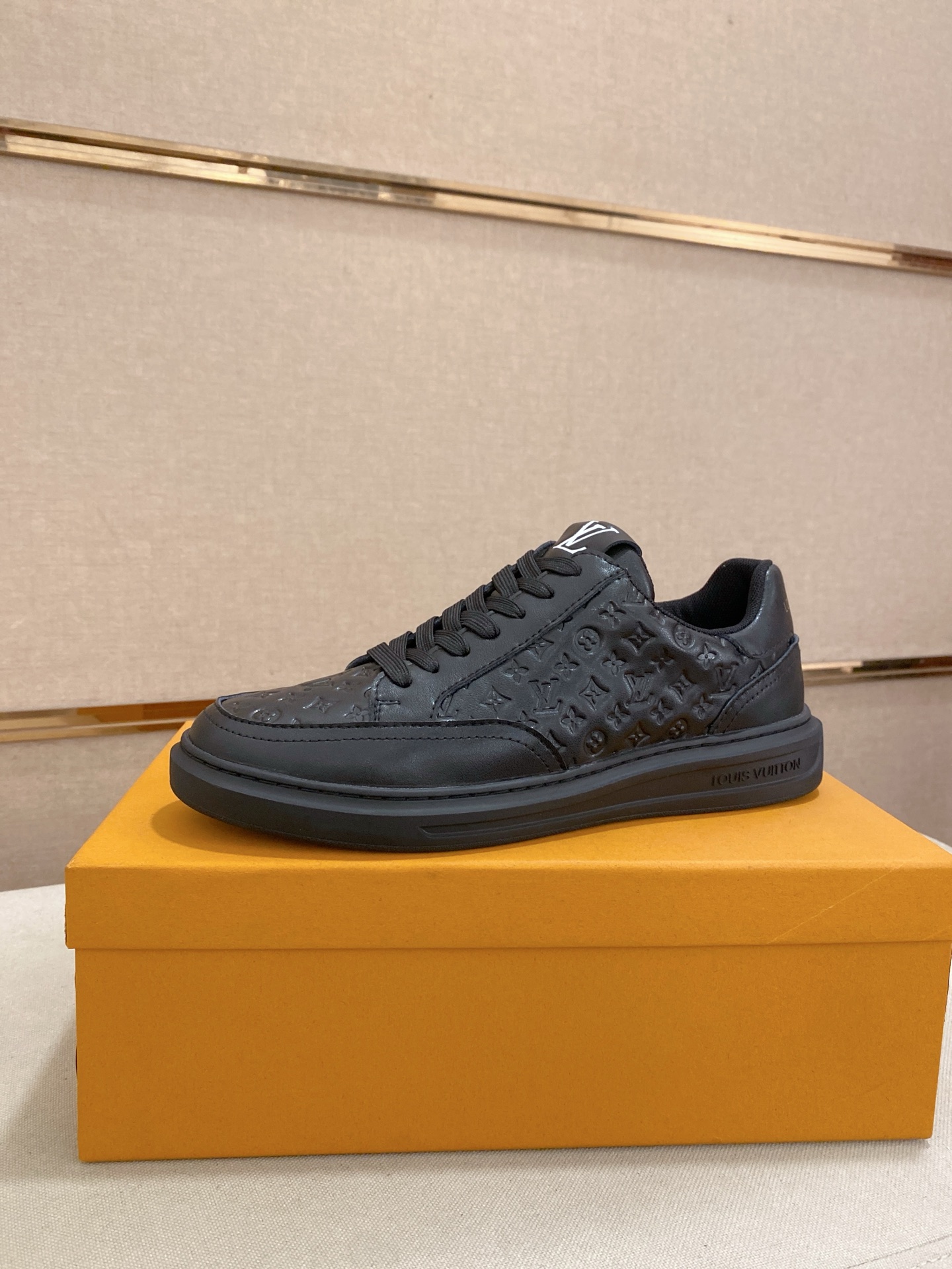 LV 034210