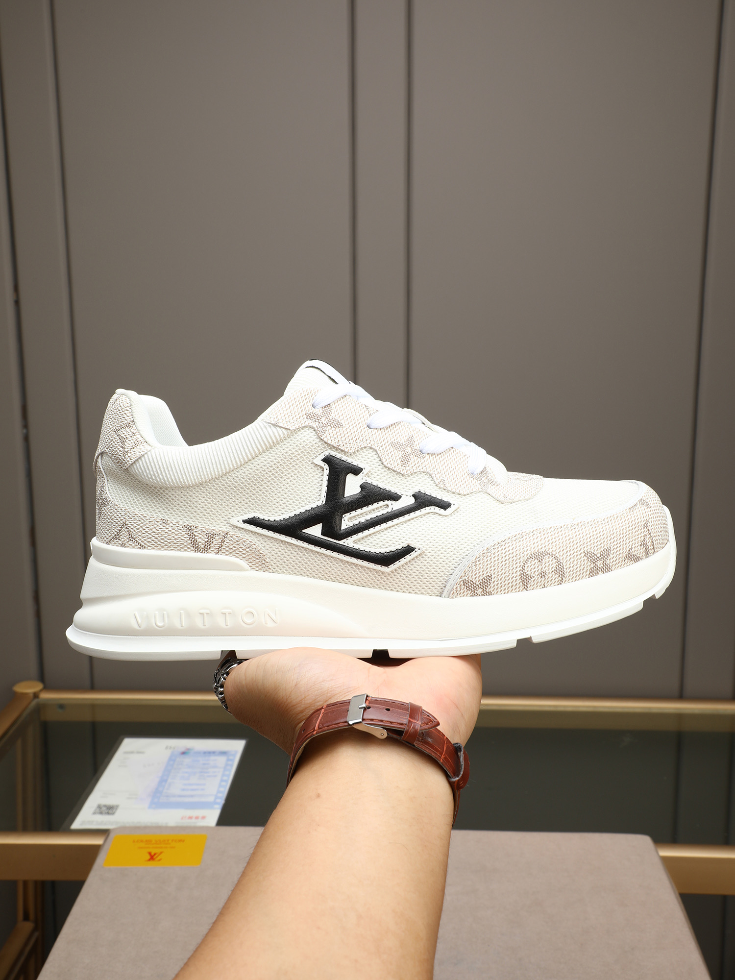 LV 03539