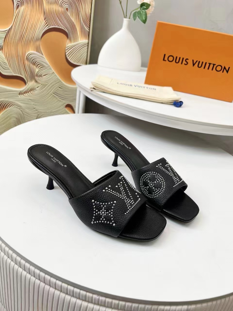 LV  03659