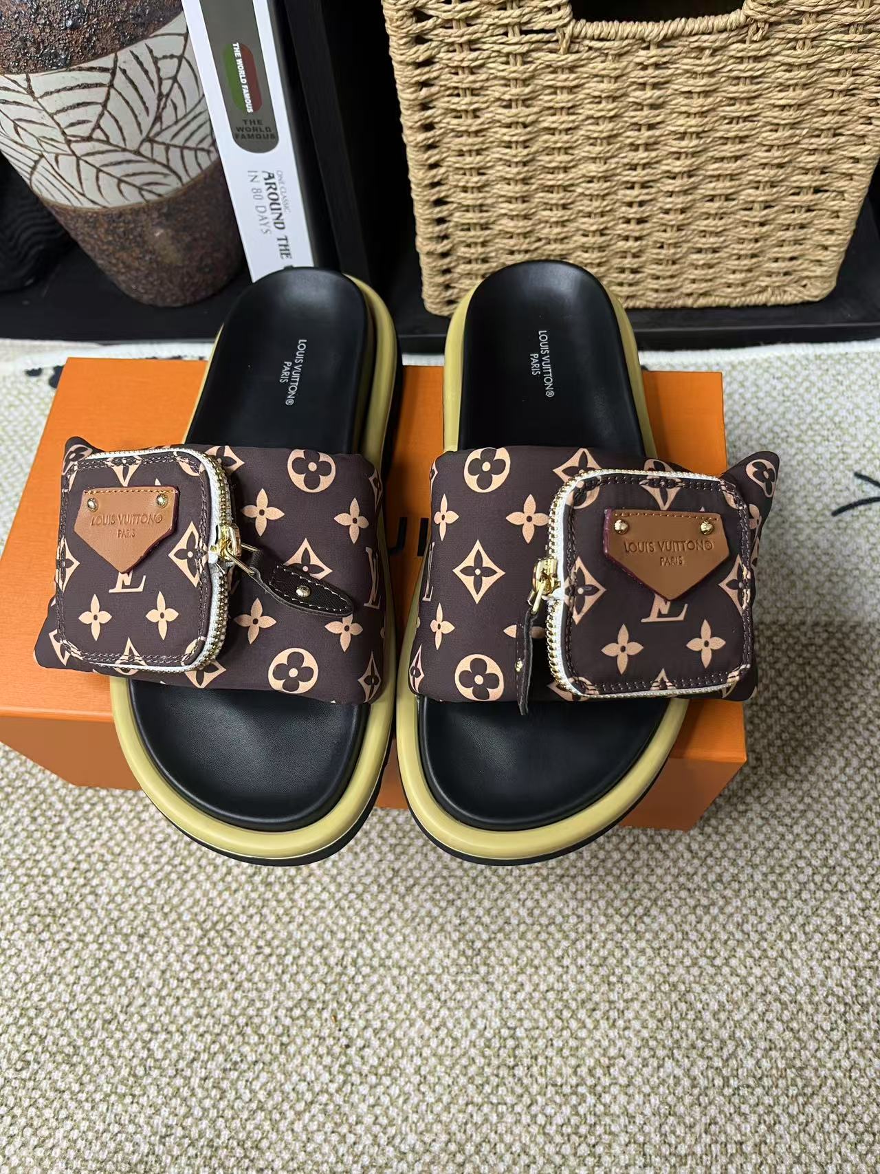 LV 03809