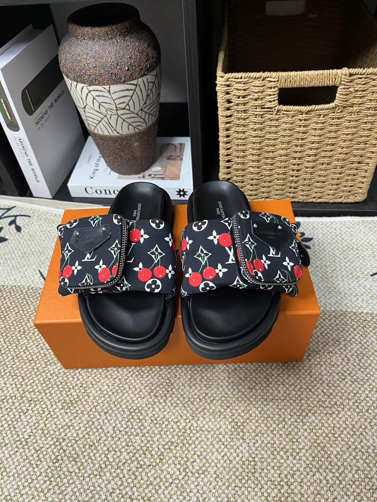 LV 03869