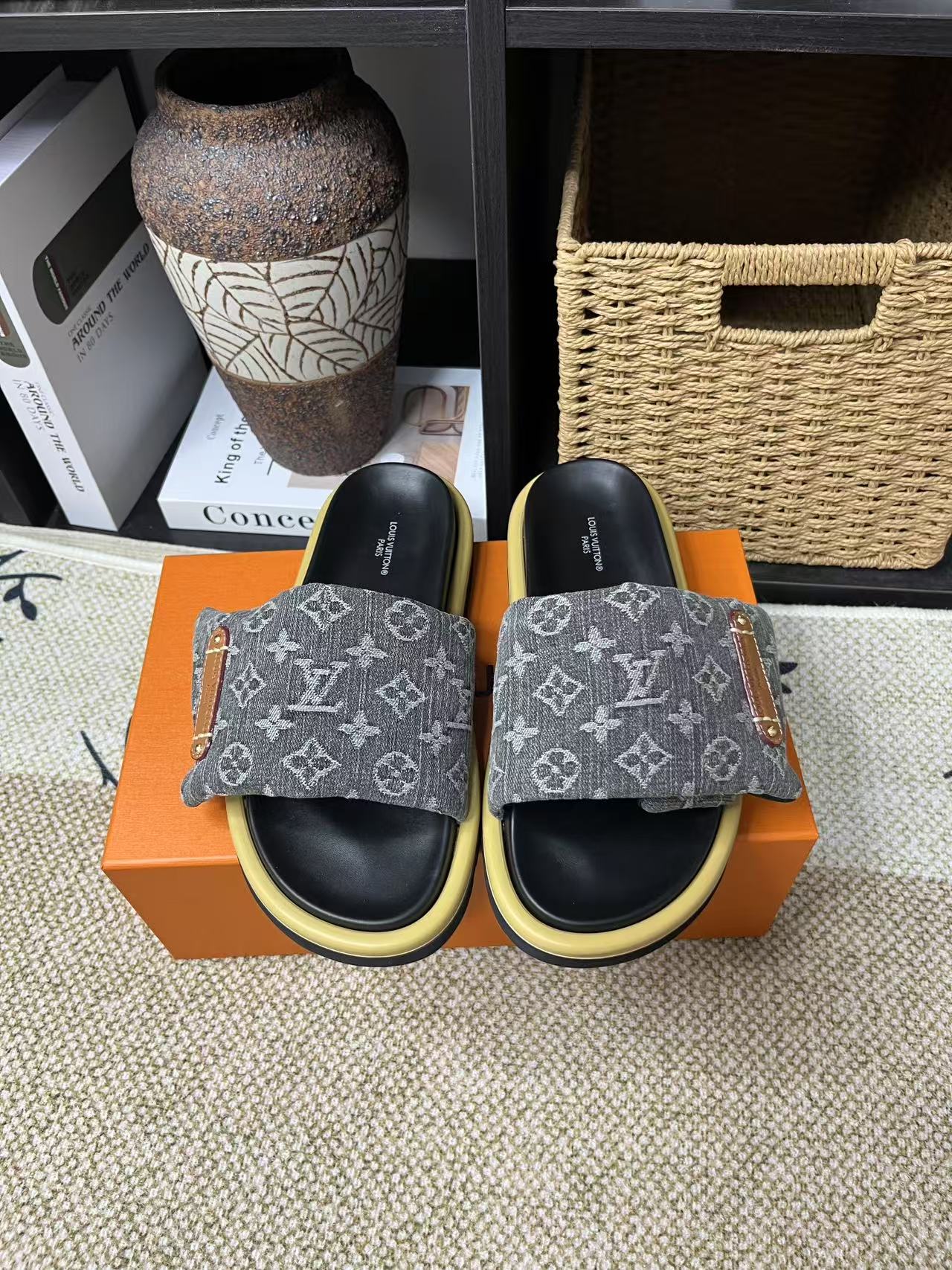 LV 03969