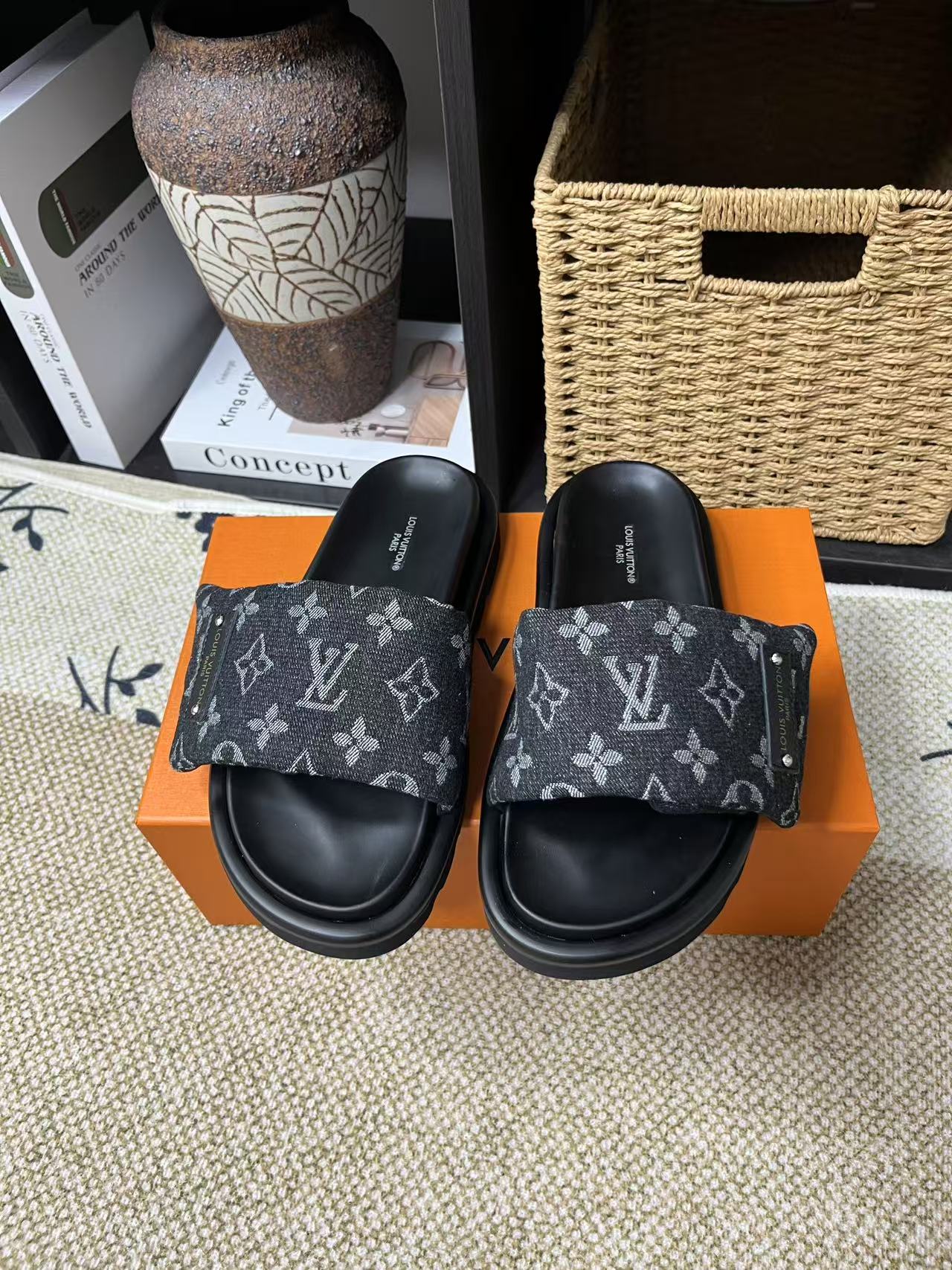 LV 04089