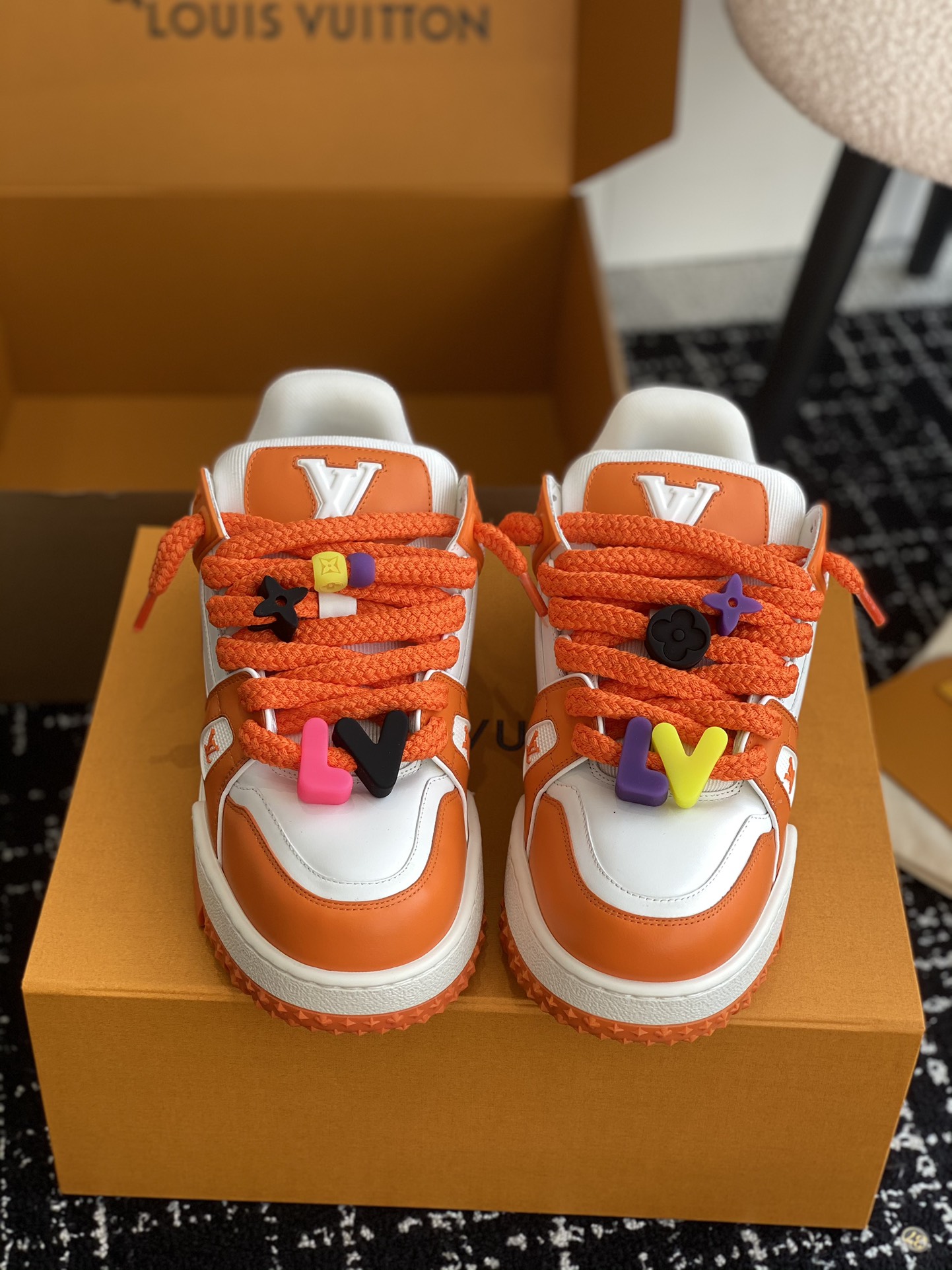 LV  04119