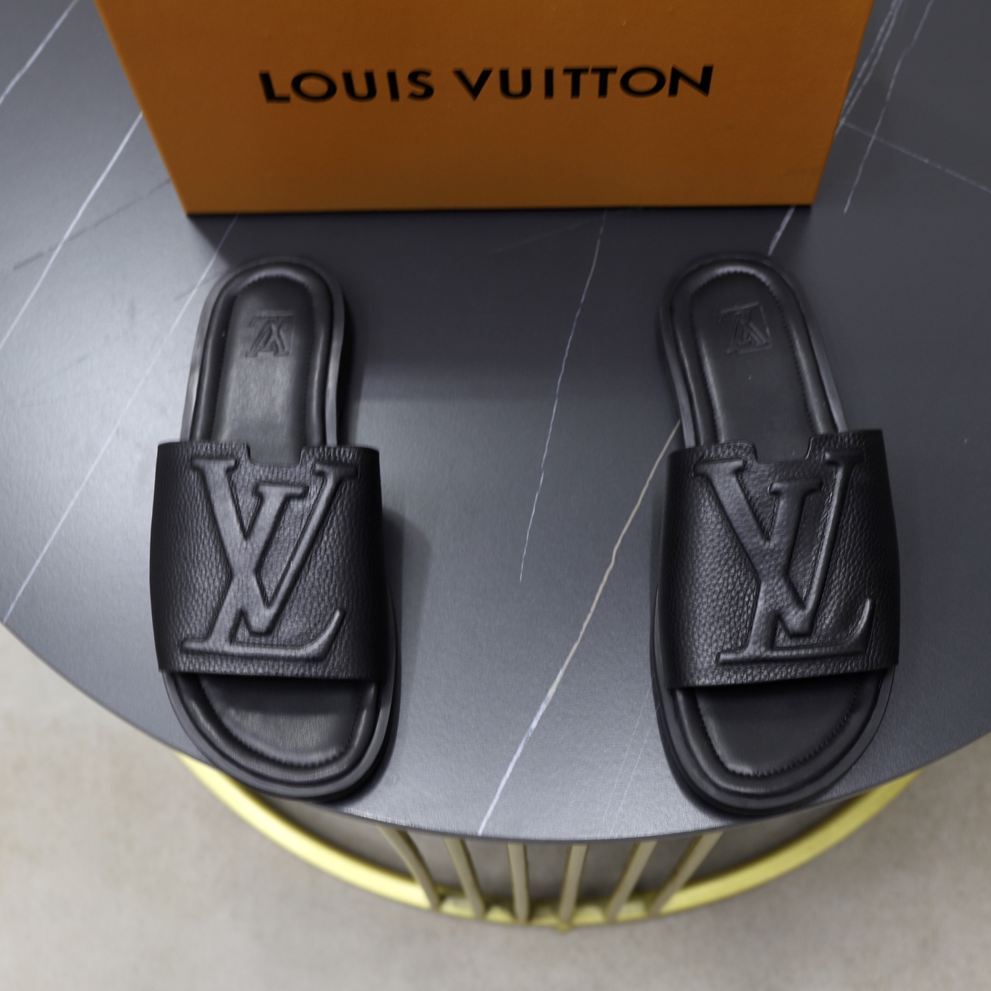 LV 04169