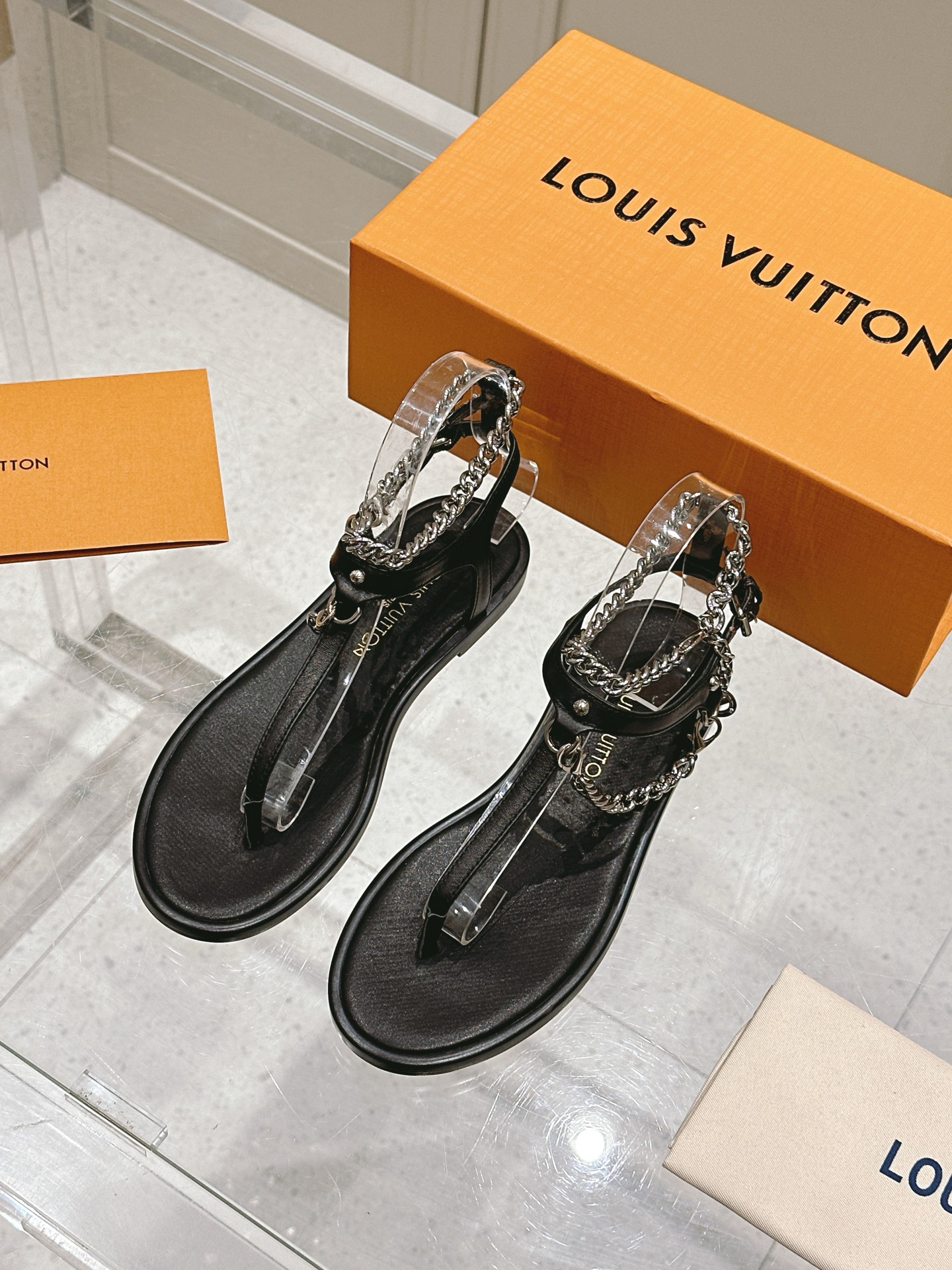 LV  04339
