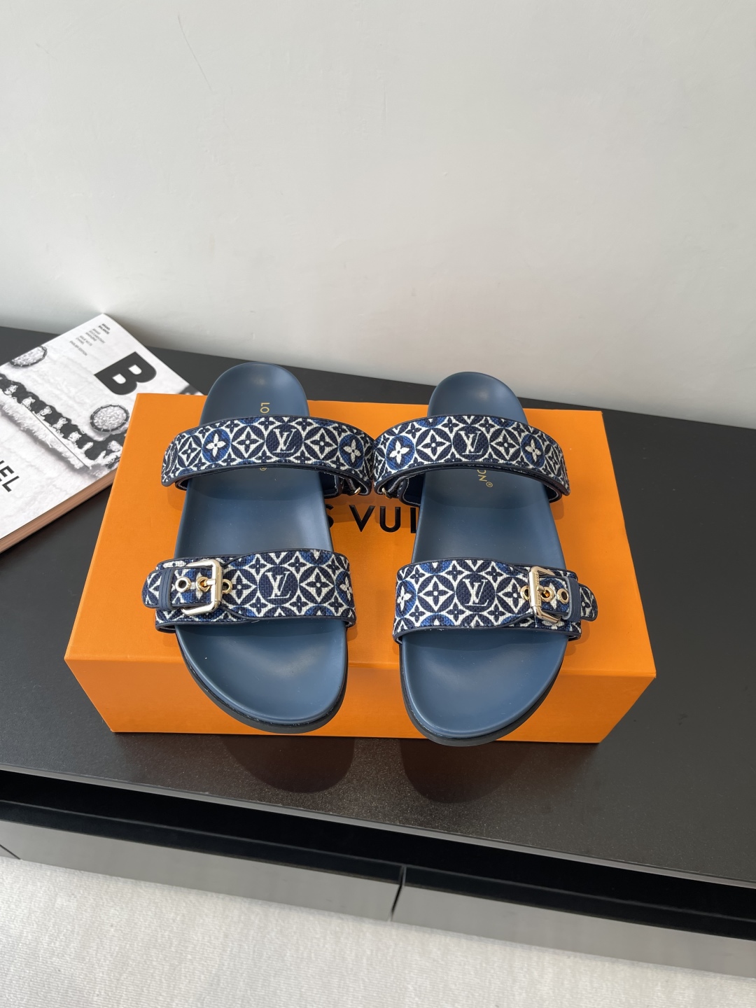 LV  04359