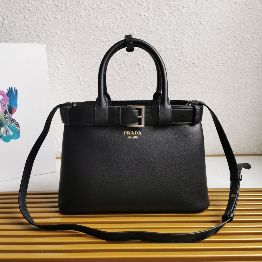 Prada 00019
