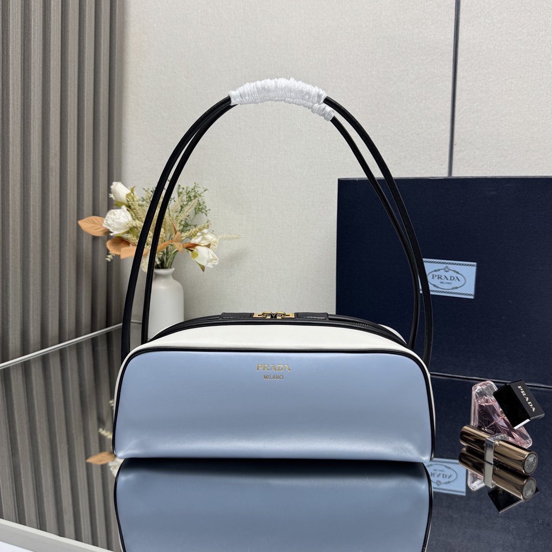 Prada 00059