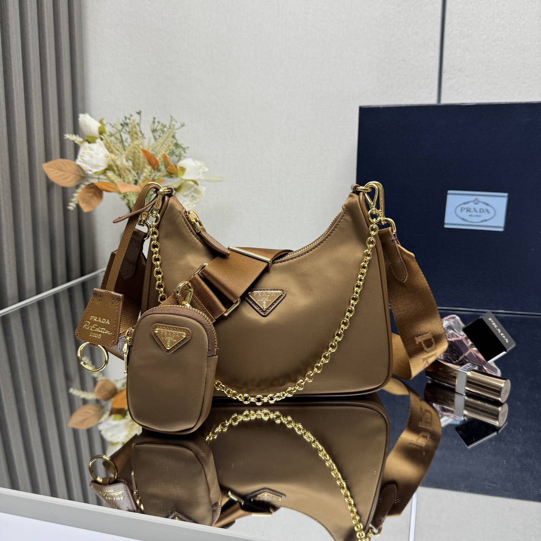 PRADA 00079