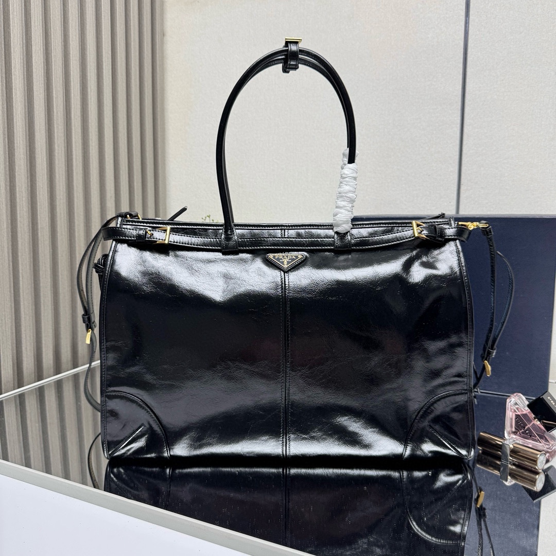 PRADA 00119