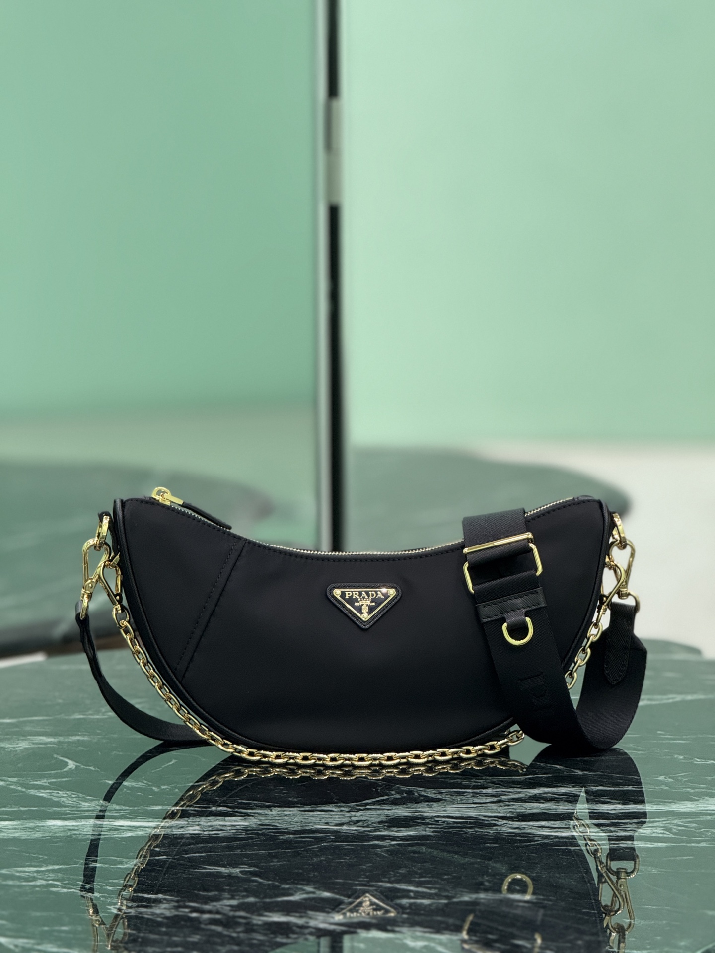 PRADA    00139