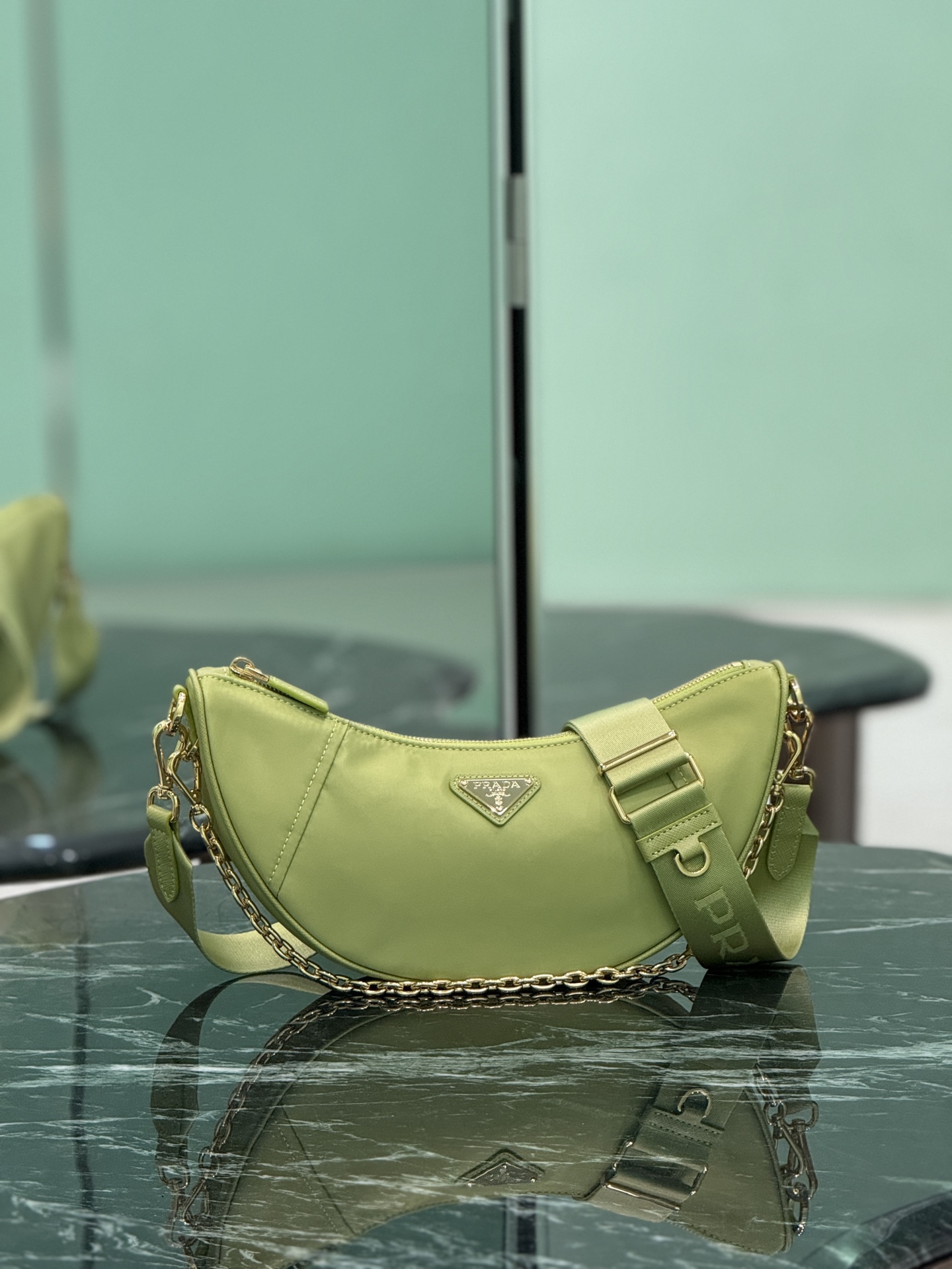 PRADA    00149