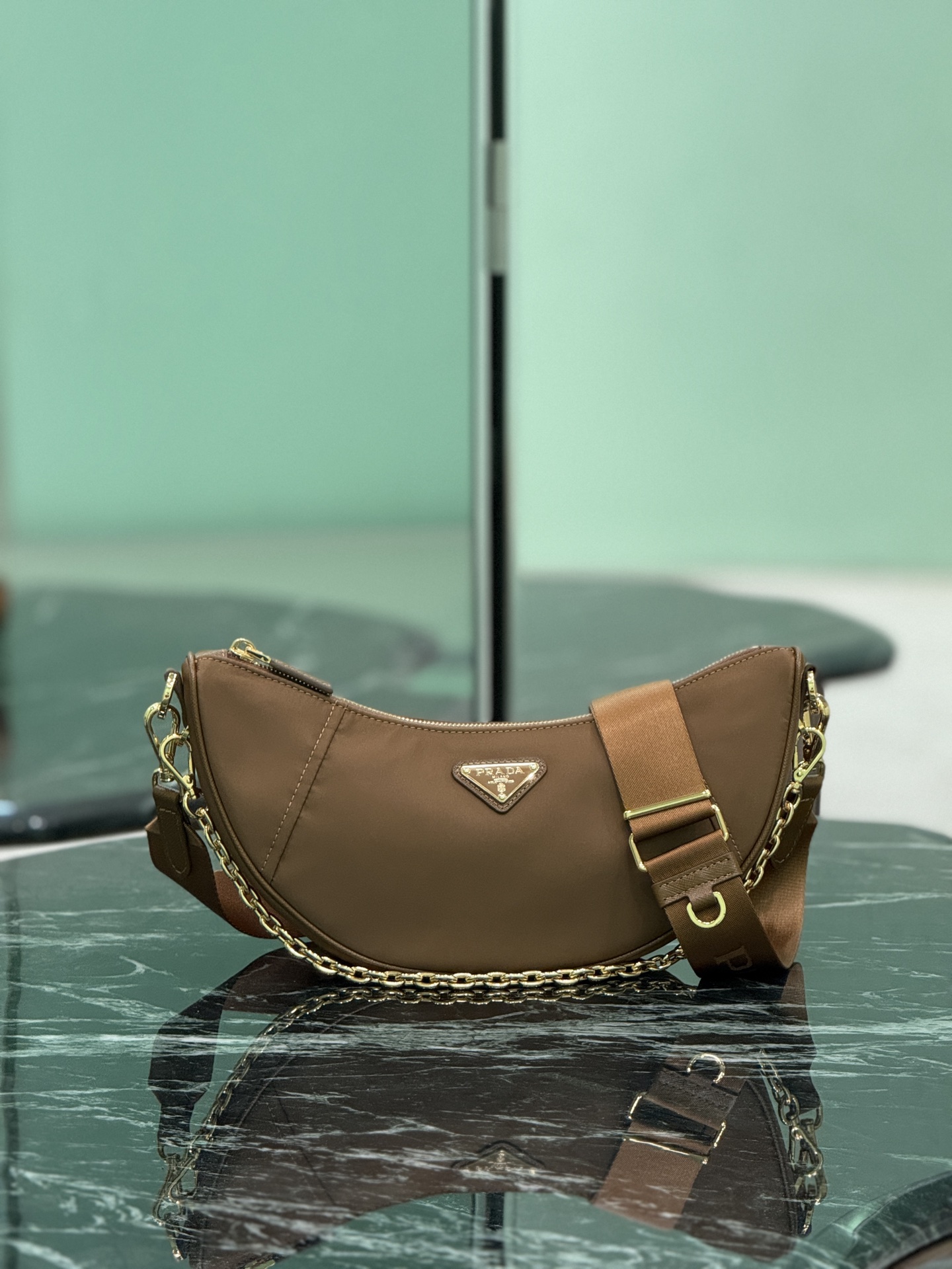 PRADA    00169
