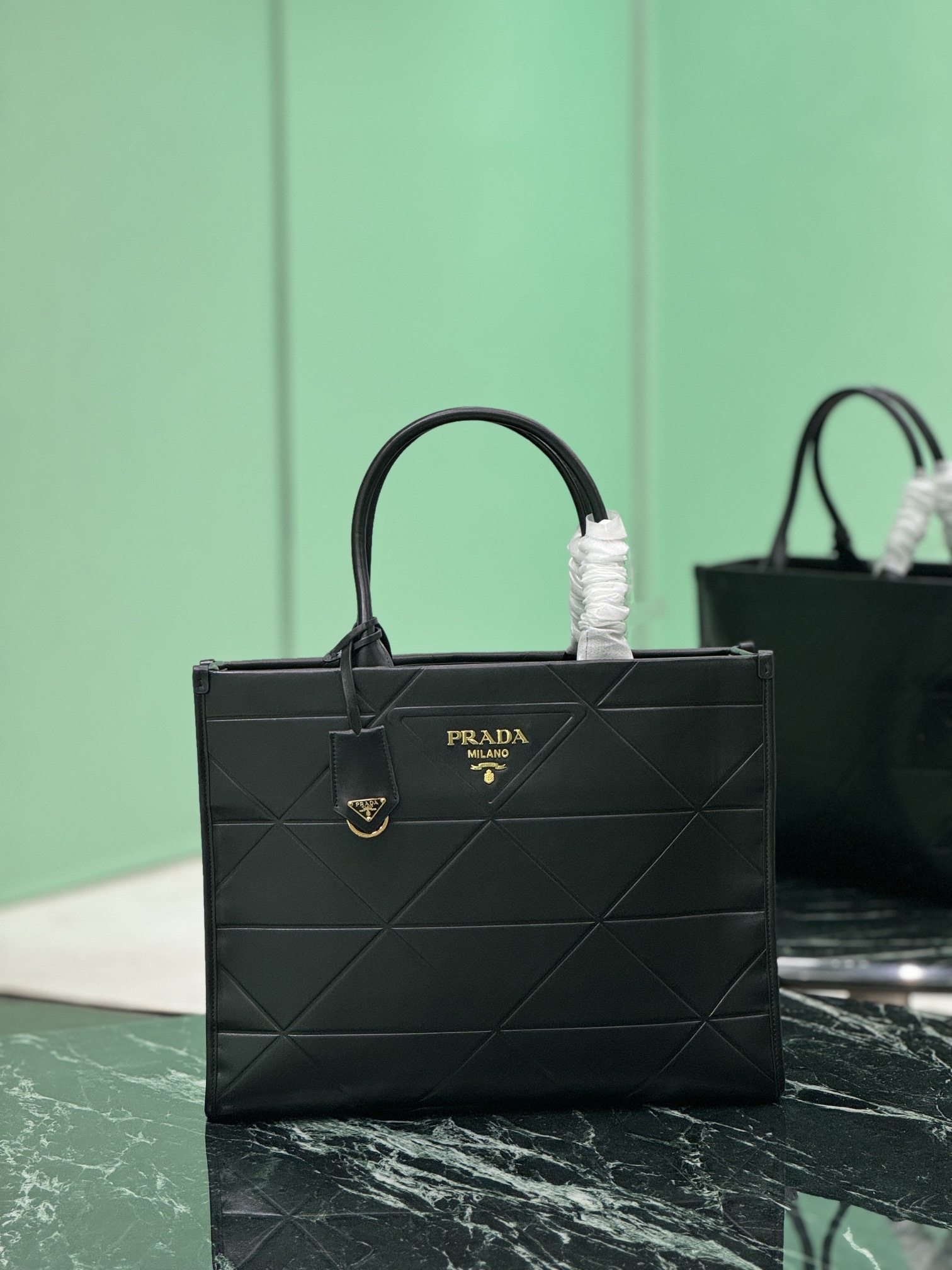 PRADA    00199