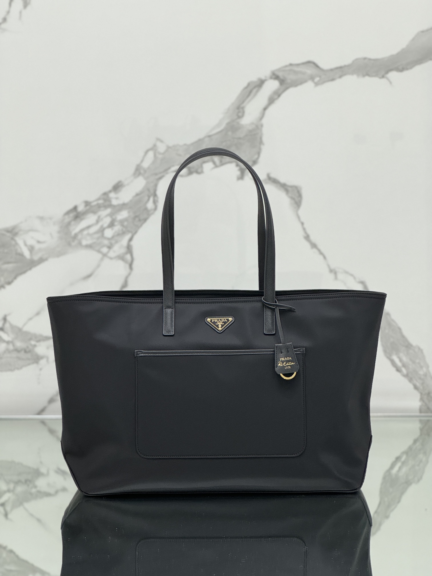 PRADA    00229