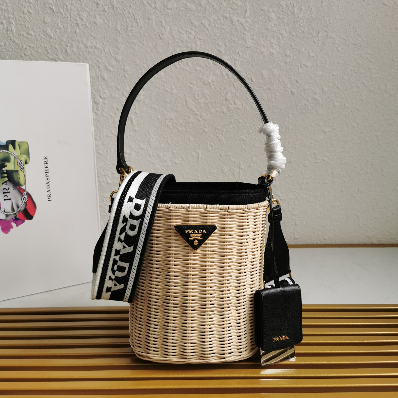 Prada 00229