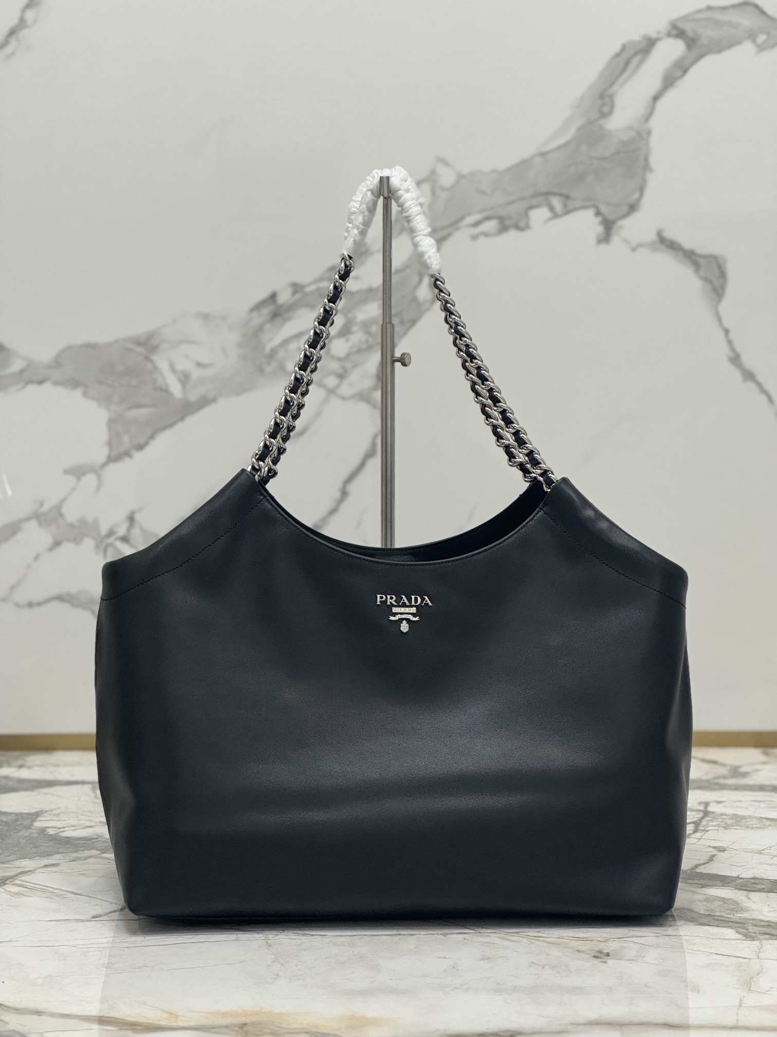 PRADA    00239